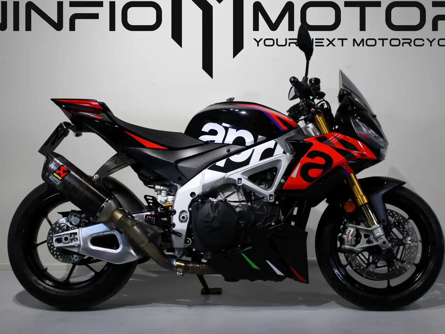Aprilia Tuono V4 Factory - 1