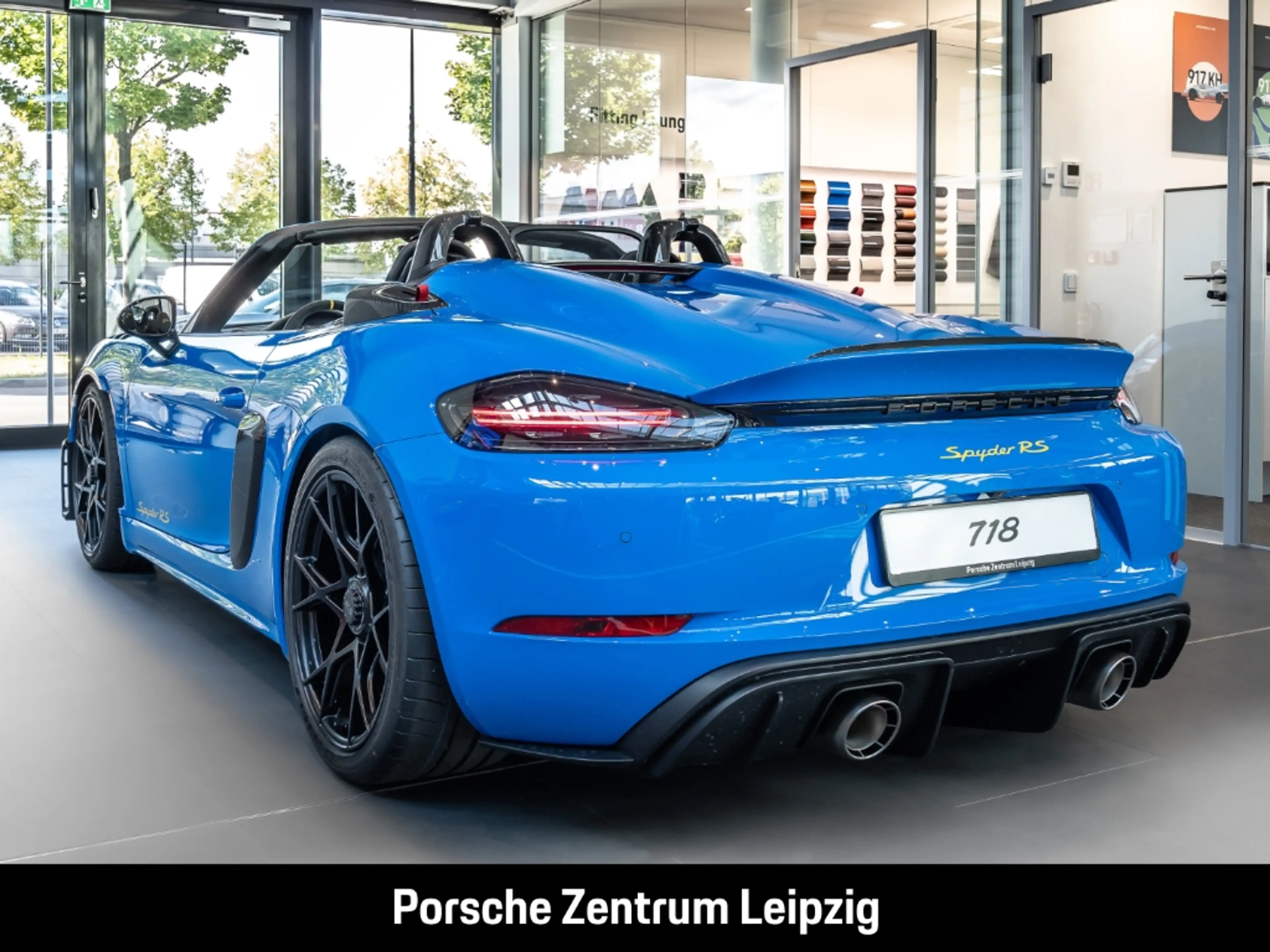 Porsche 718 Spyder RS Weissach INDIVIDUAL Liftsystem BOSE — photo 10