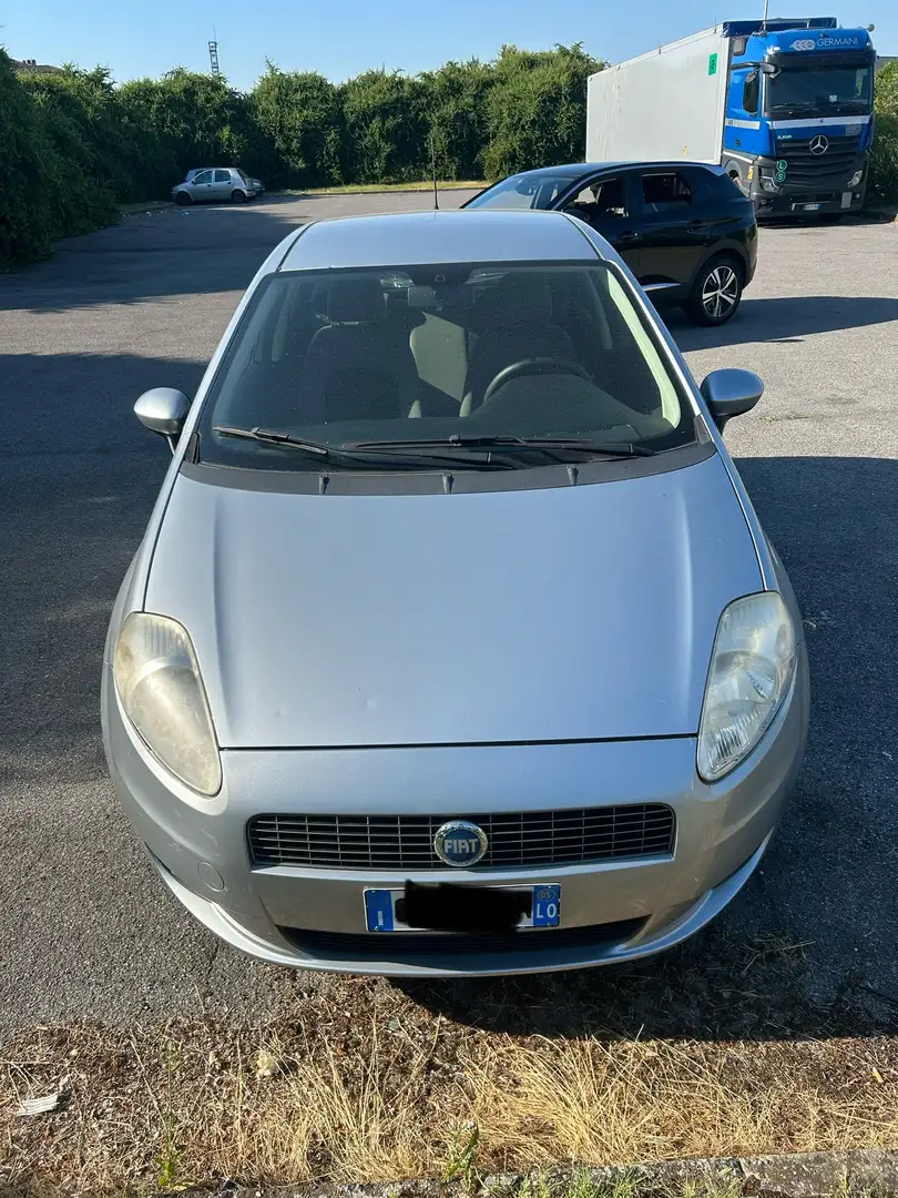 Fiat Grande Punto - 1