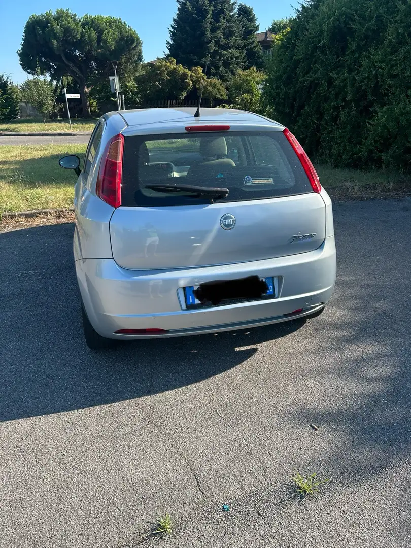 Fiat Grande Punto - 2