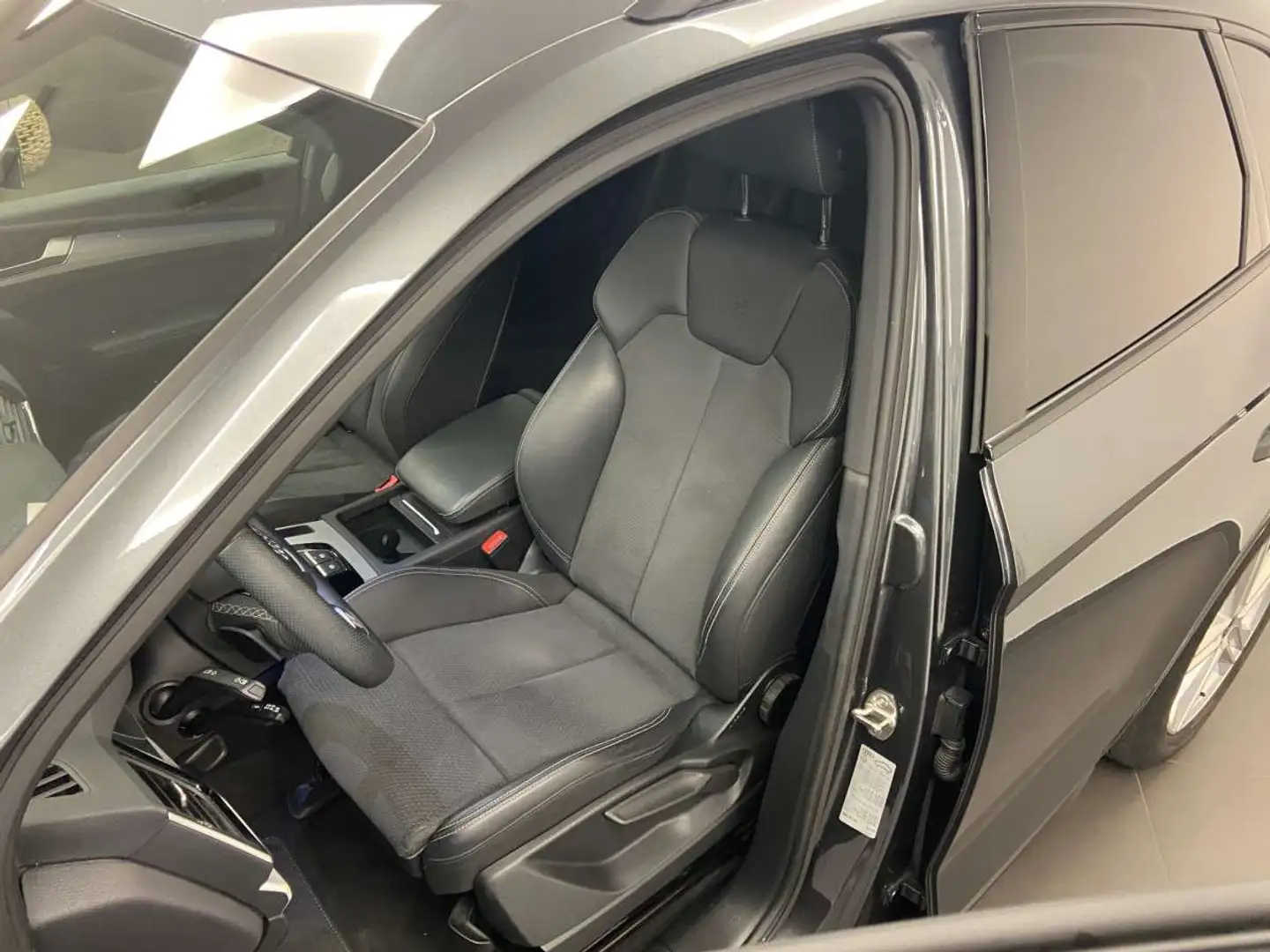 Audi Q5 S line 40 TDI quattro 204 CV S tronic Gris - 2