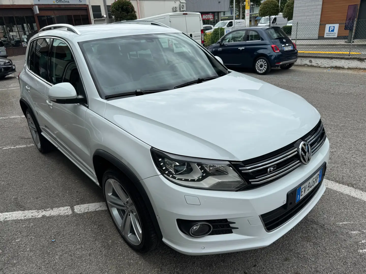 Volkswagen Tiguan Tiguan 2.0 tdi Sport R-LINE 4 MOTION,XENO,19,NAVY, Blanc - 2