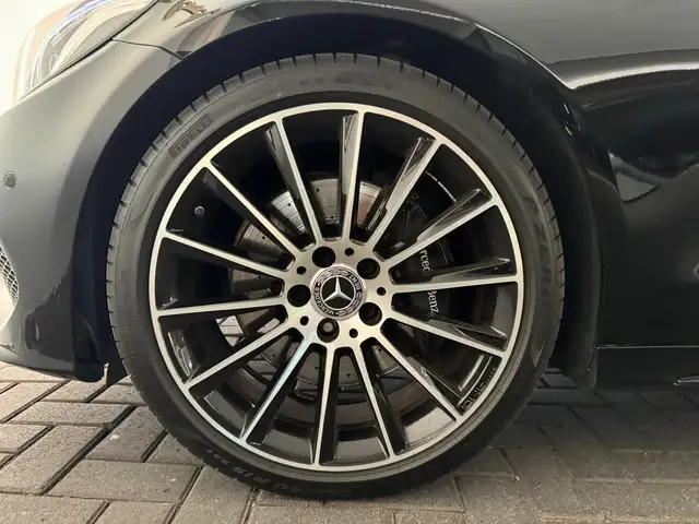 Mercedes-Benz C-Class view 13