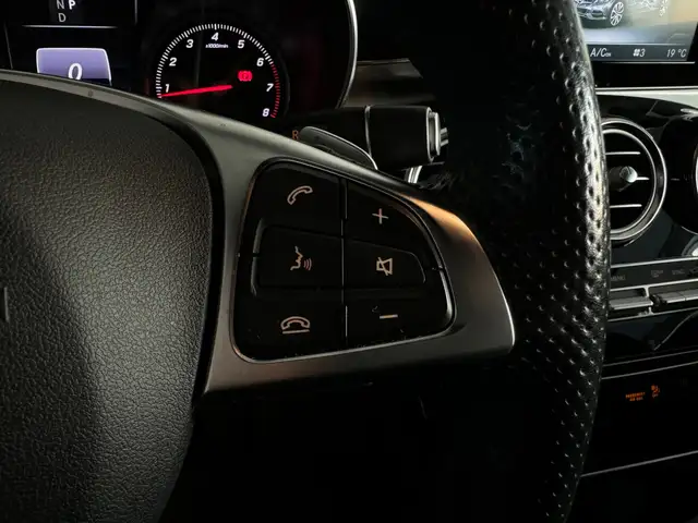 Mercedes-Benz C-Class view 16