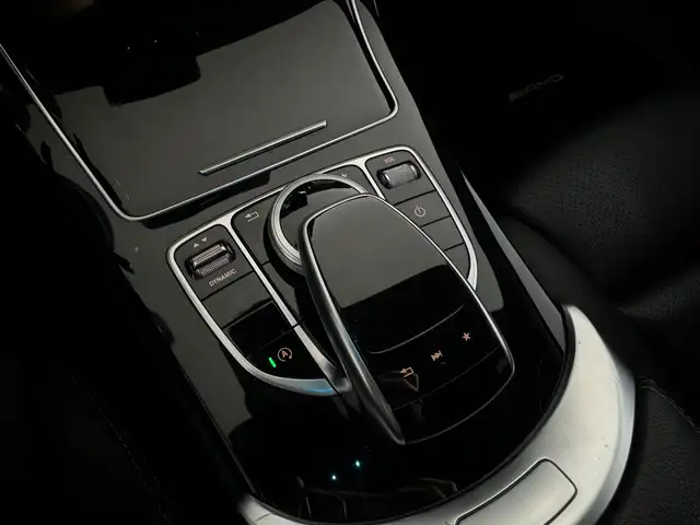 Mercedes-Benz C-Class view 18