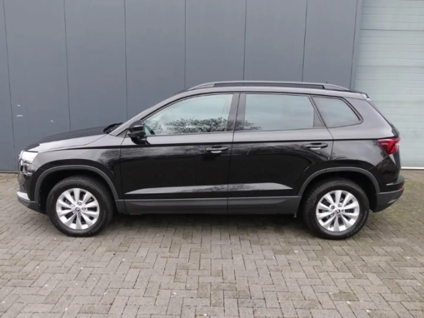 Skoda Karoq 1.0 TSI Ambition NAVI+LED+EINPARKHILFE Schwarz - 2