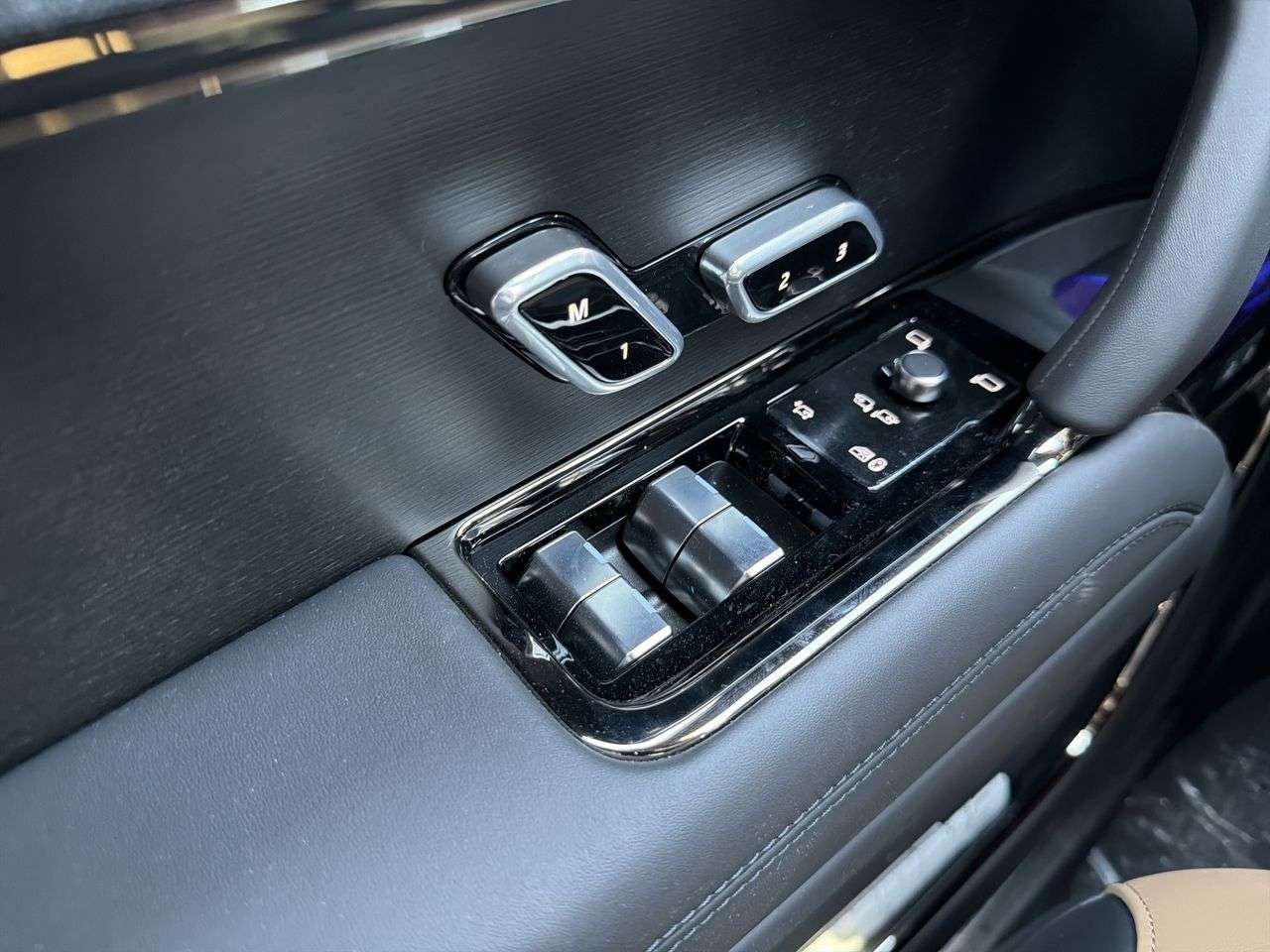 2026 Land Rover Range Rover Sport P400 Dynamic HSE thumb 10