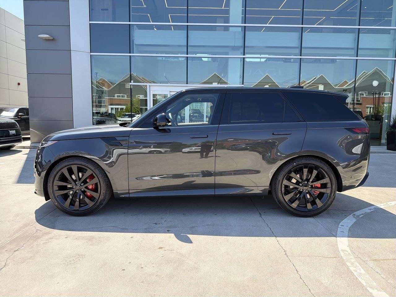 2026 Land Rover Range Rover Sport P400 Dynamic HSE alt 5