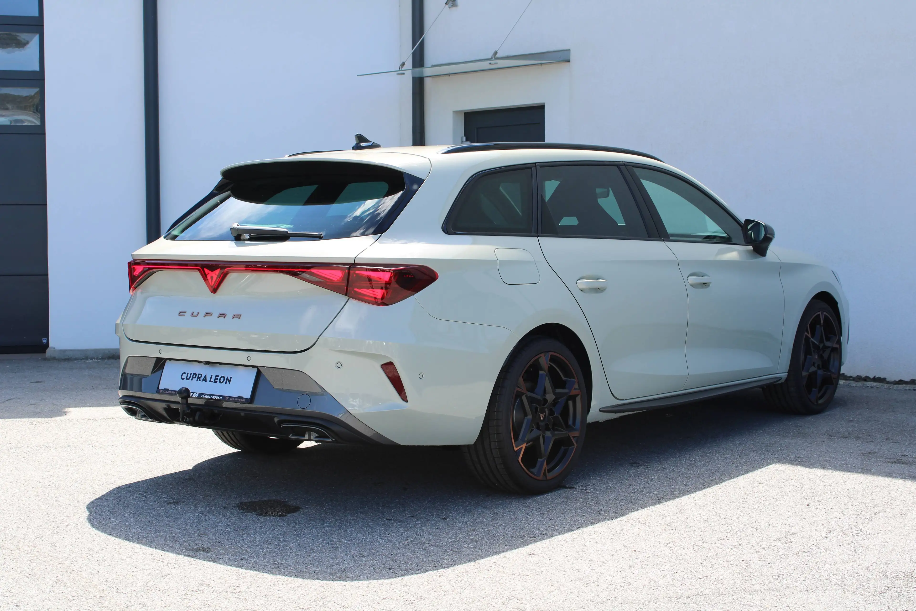 CUPRA Leon SP Kombi 1.5 eTSI DSG 150 PS mit megavielen Extras! — photo 10