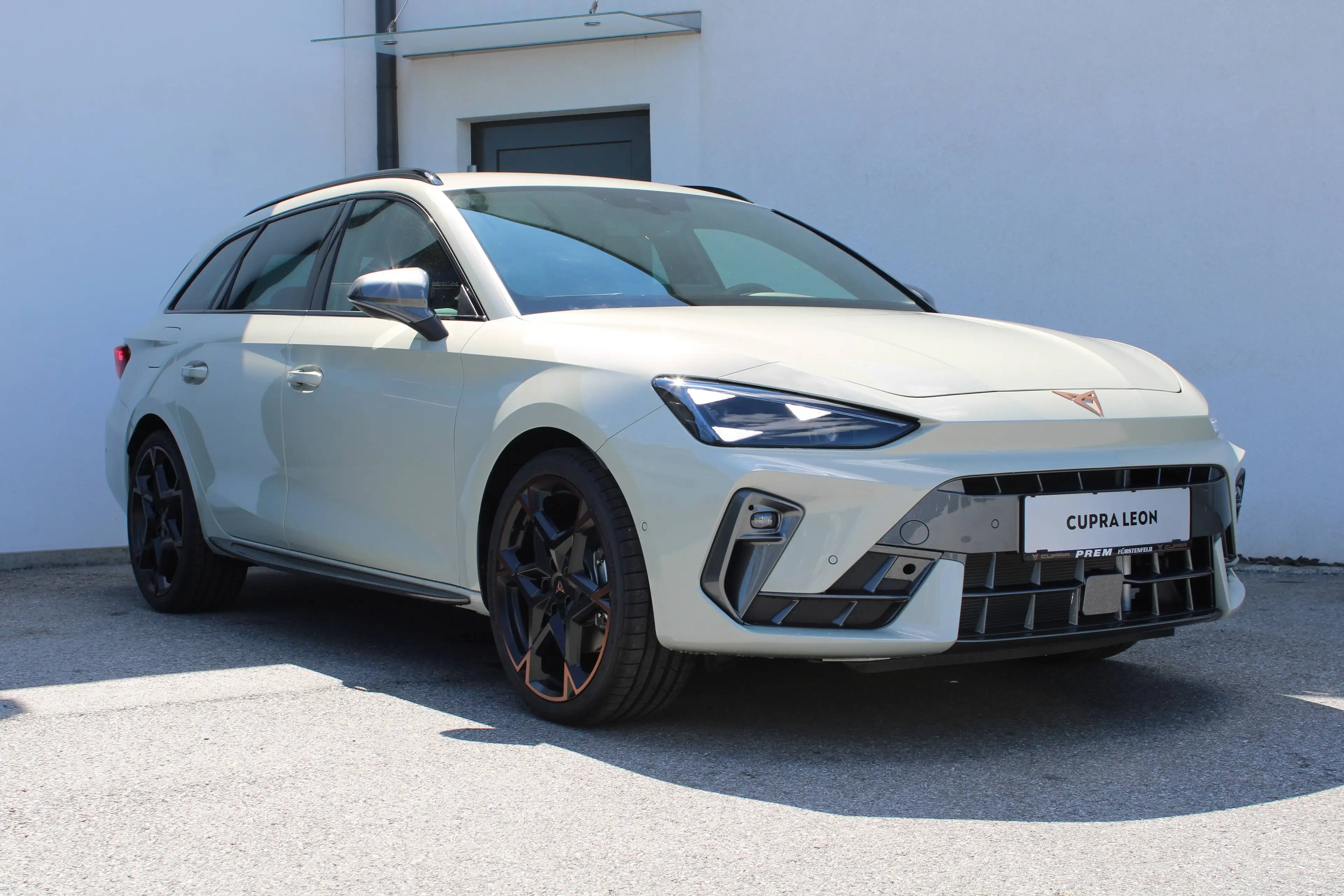 CUPRA Leon SP Kombi 1.5 eTSI DSG 150 PS mit megavielen Extras! — photo 13