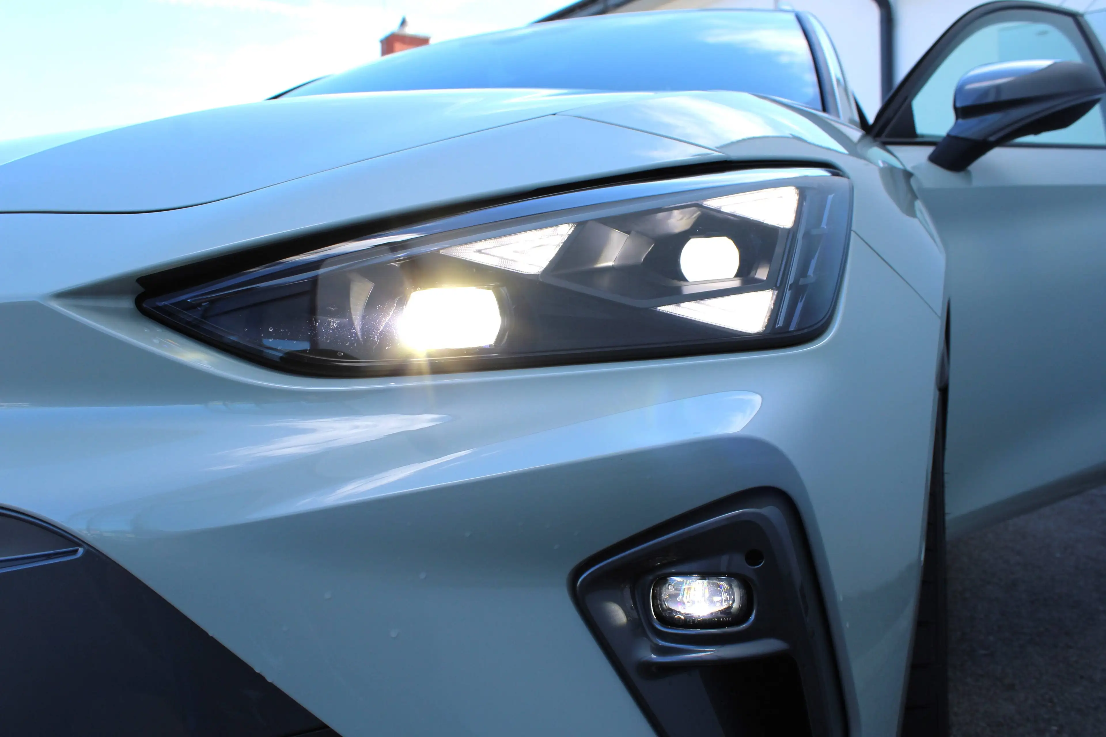 CUPRA Leon SP Kombi 1.5 eTSI DSG 150 PS mit megavielen Extras! — photo 3