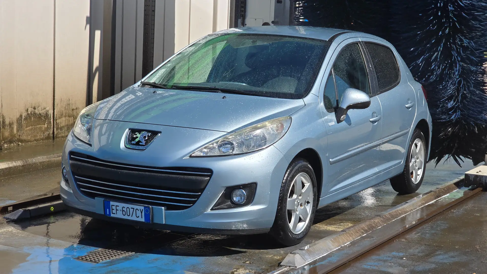 Peugeot 207 207 5p 1.4 hdi 8v Millesim 200 Blu/Azzurro - 1