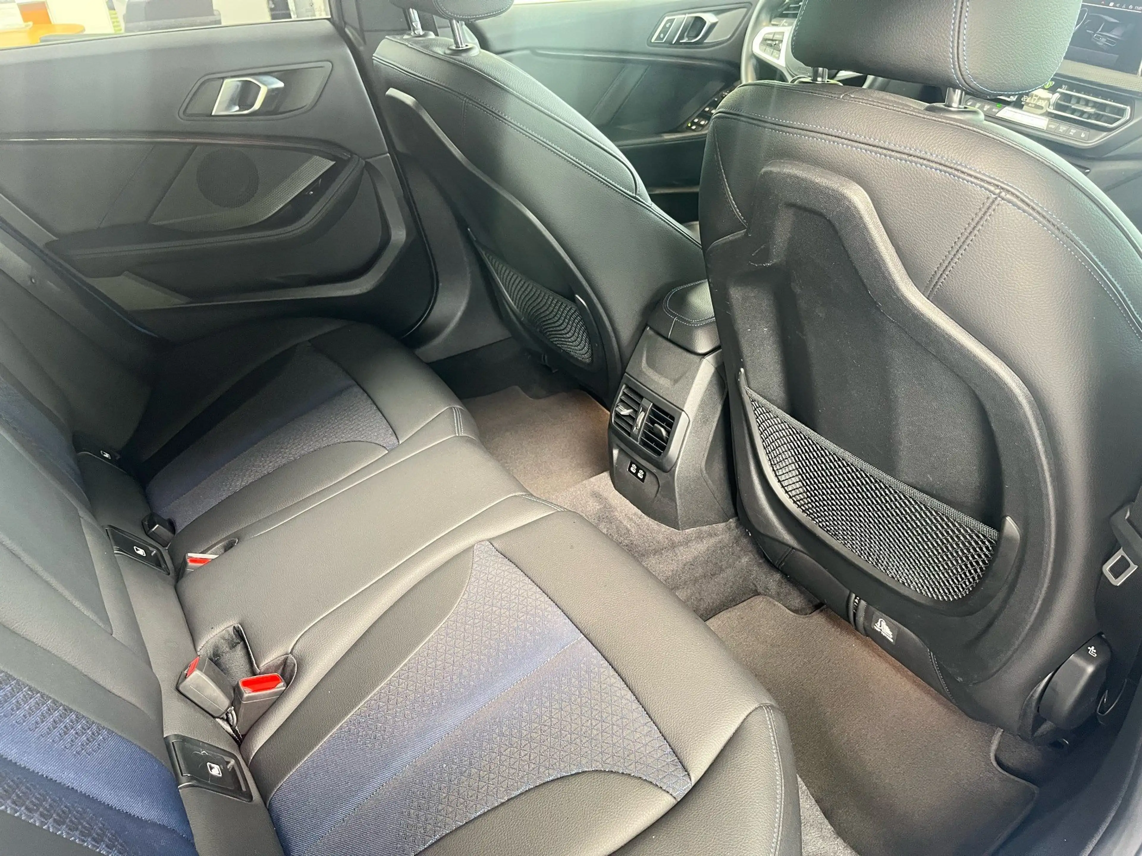 BMW 218 i Gran Coupé M Sport DAB/ParkingAss./RFK/Amb.-Lich — photo 15