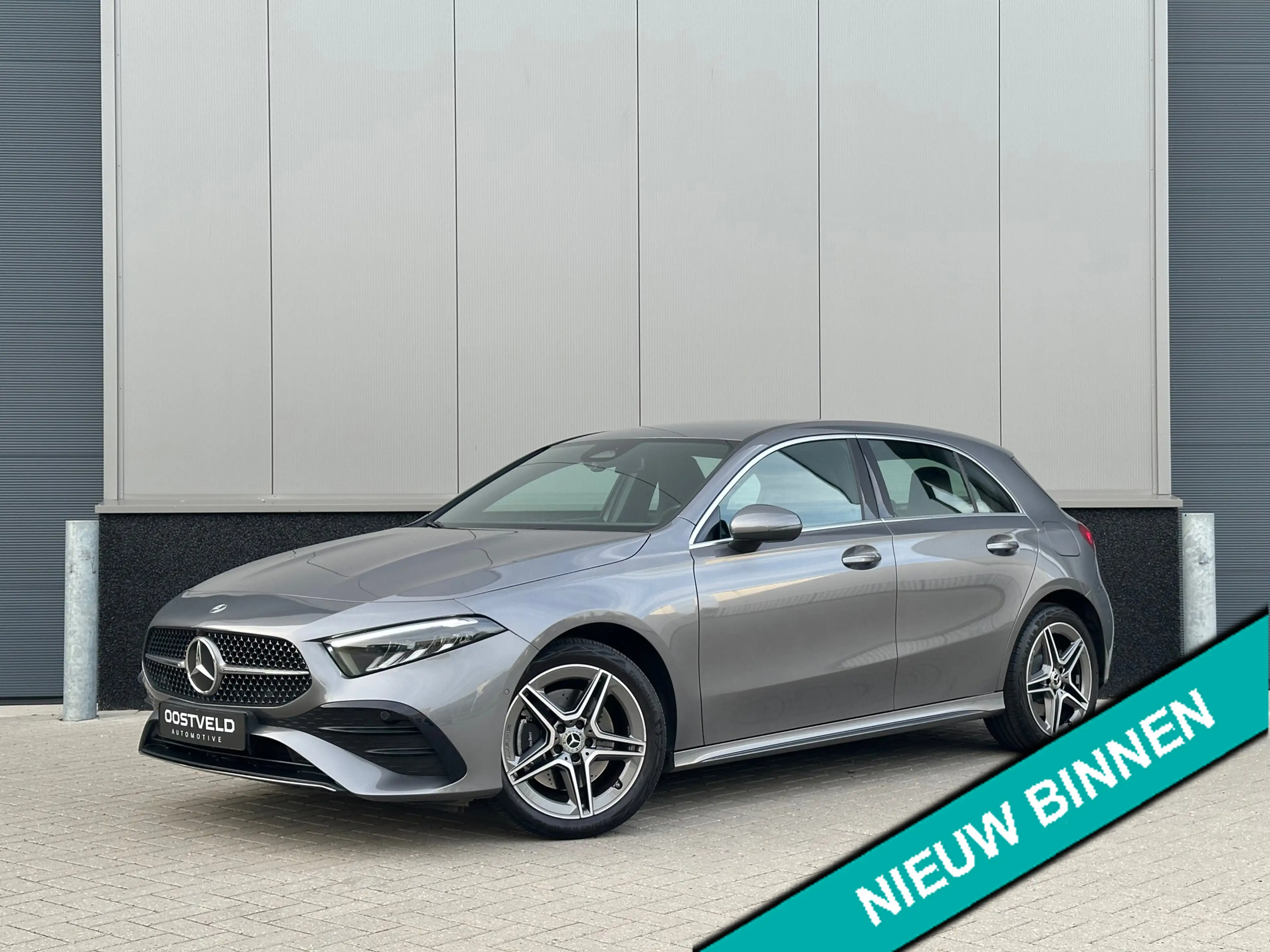 Mercedes-Benz A 250 e AMG Line Facelift Keyless Sfeerverlichting Camer