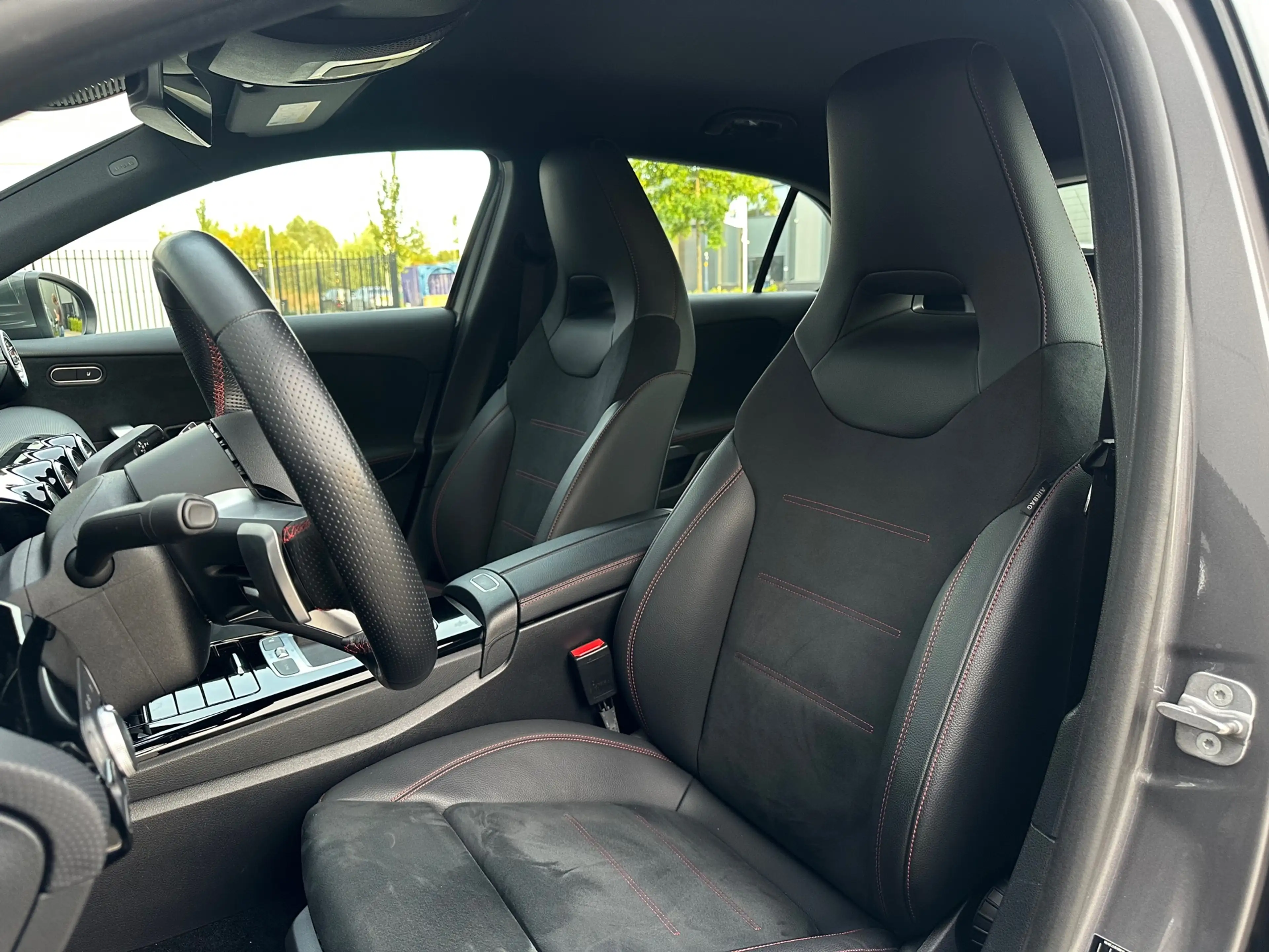 Mercedes-Benz A 250 e AMG Line Facelift Keyless Sfeerverlichting Camer — photo 11