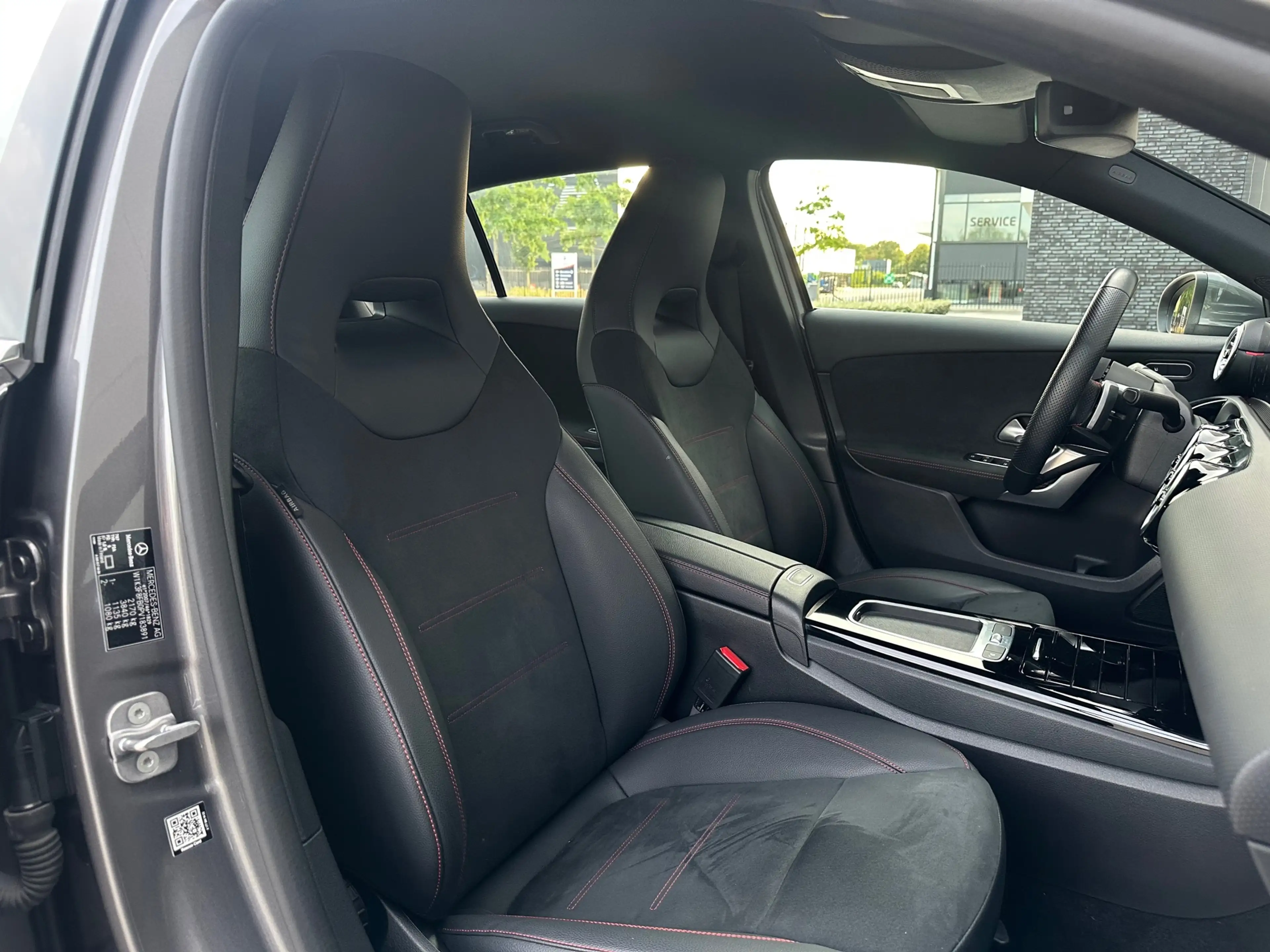 Mercedes-Benz A 250 e AMG Line Facelift Keyless Sfeerverlichting Camer — photo 12