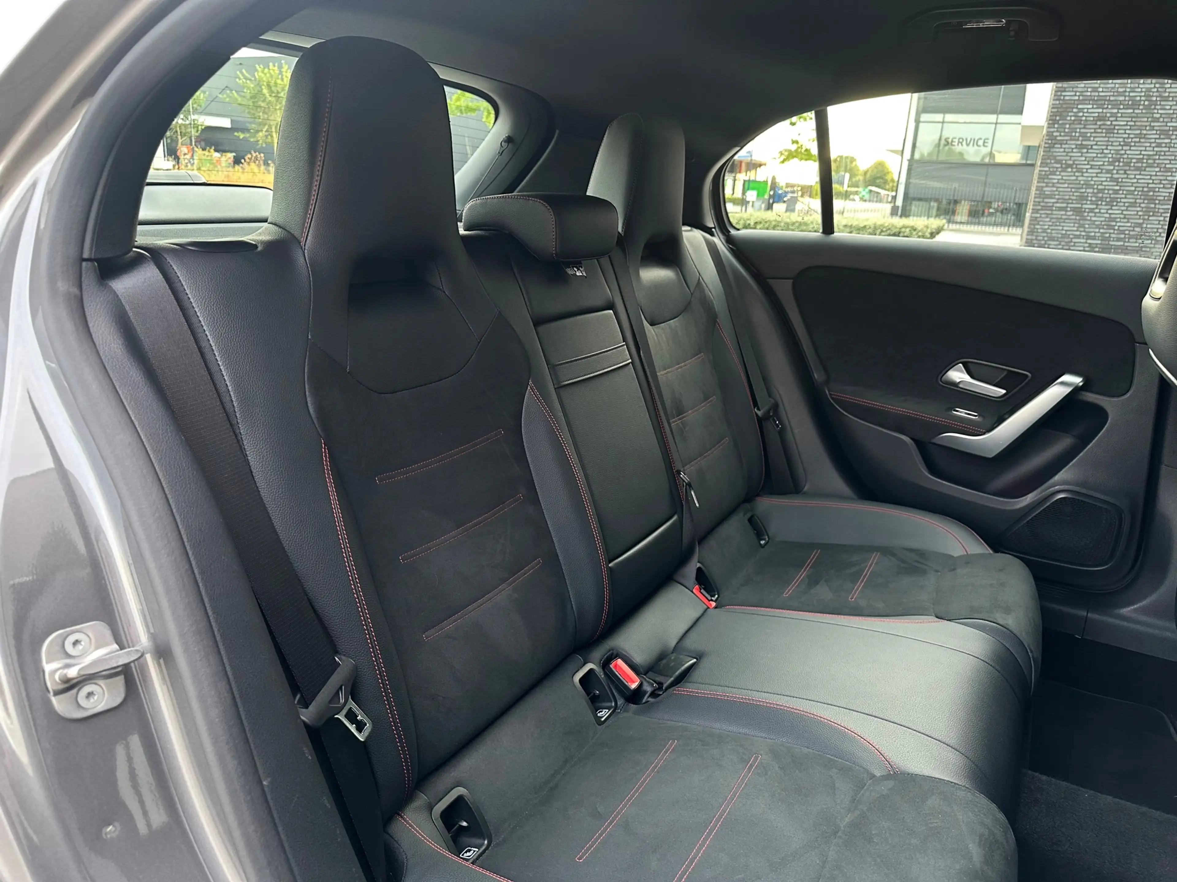 Mercedes-Benz A 250 e AMG Line Facelift Keyless Sfeerverlichting Camer — photo 14