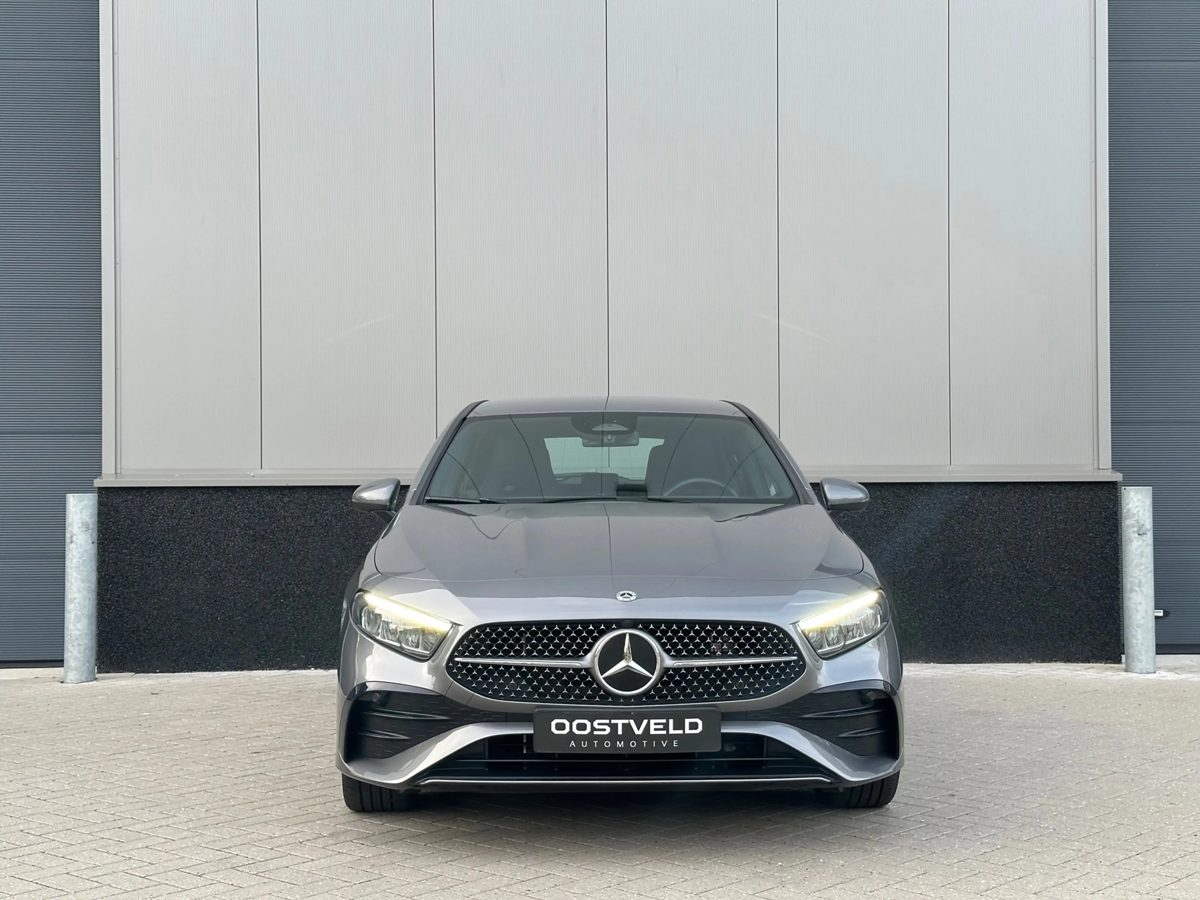 Mercedes-Benz A 250 e AMG Line Facelift Keyless Sfeerverlichting Camer — photo 8