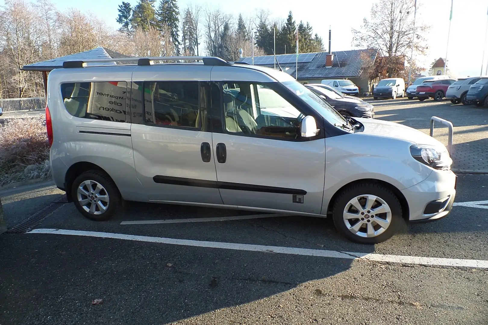 Fiat Doblo L2H1 1,6 MultiJet 105 Executive Silber - 2