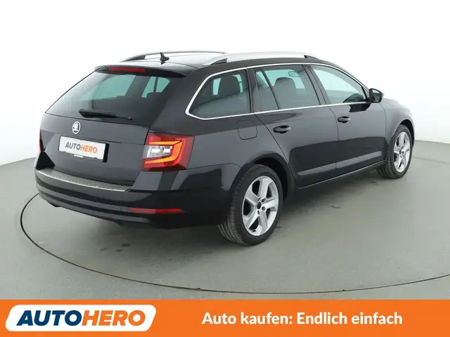 Skoda Octavia view 6