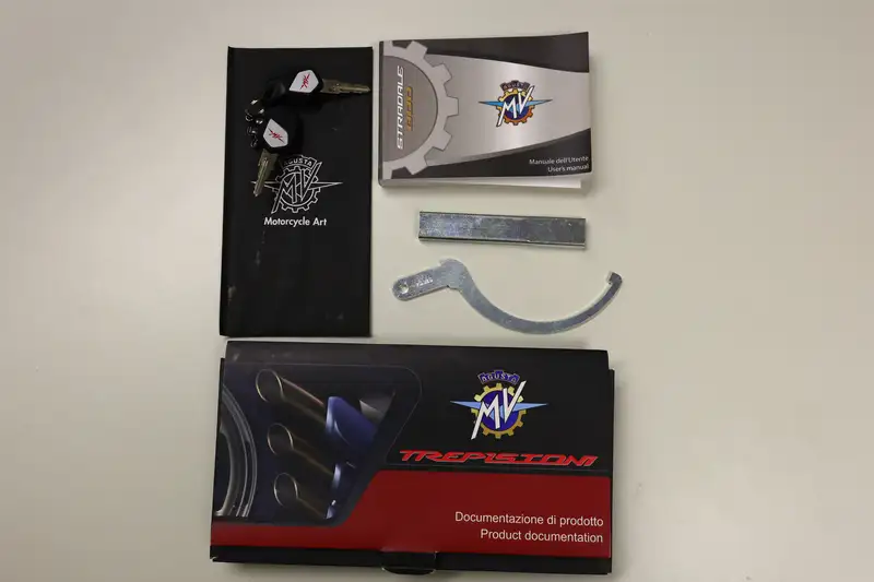 MV Agusta Stradale 800 - foto 6