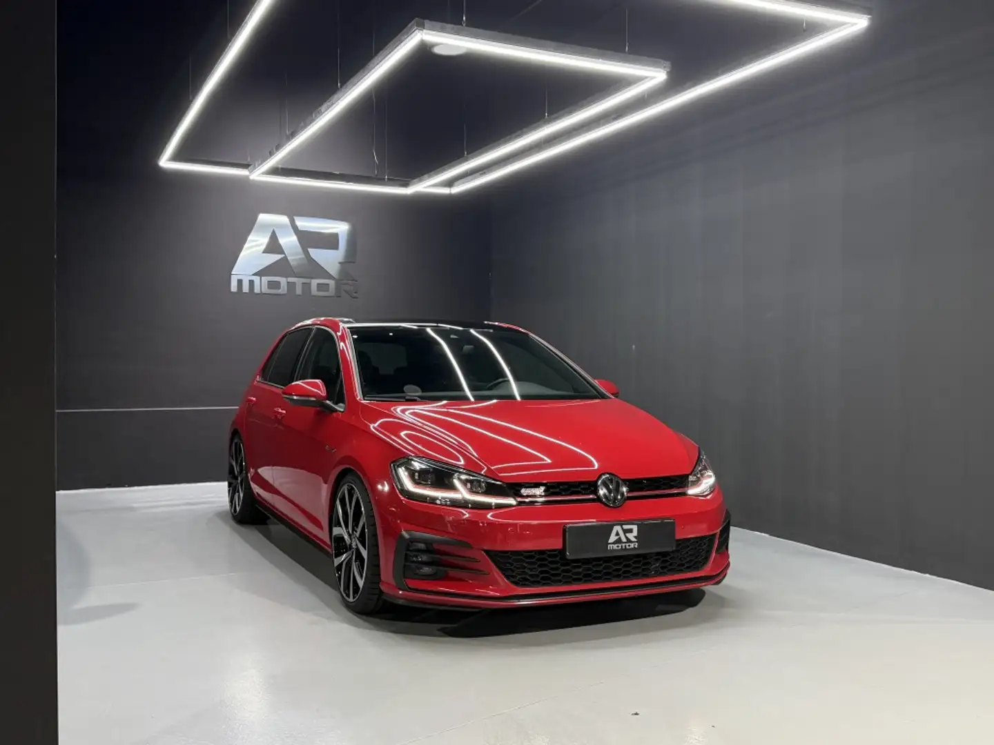 Volkswagen Golf GTI 2.0 TSI Performance DSG7 180kW Rojo - 1