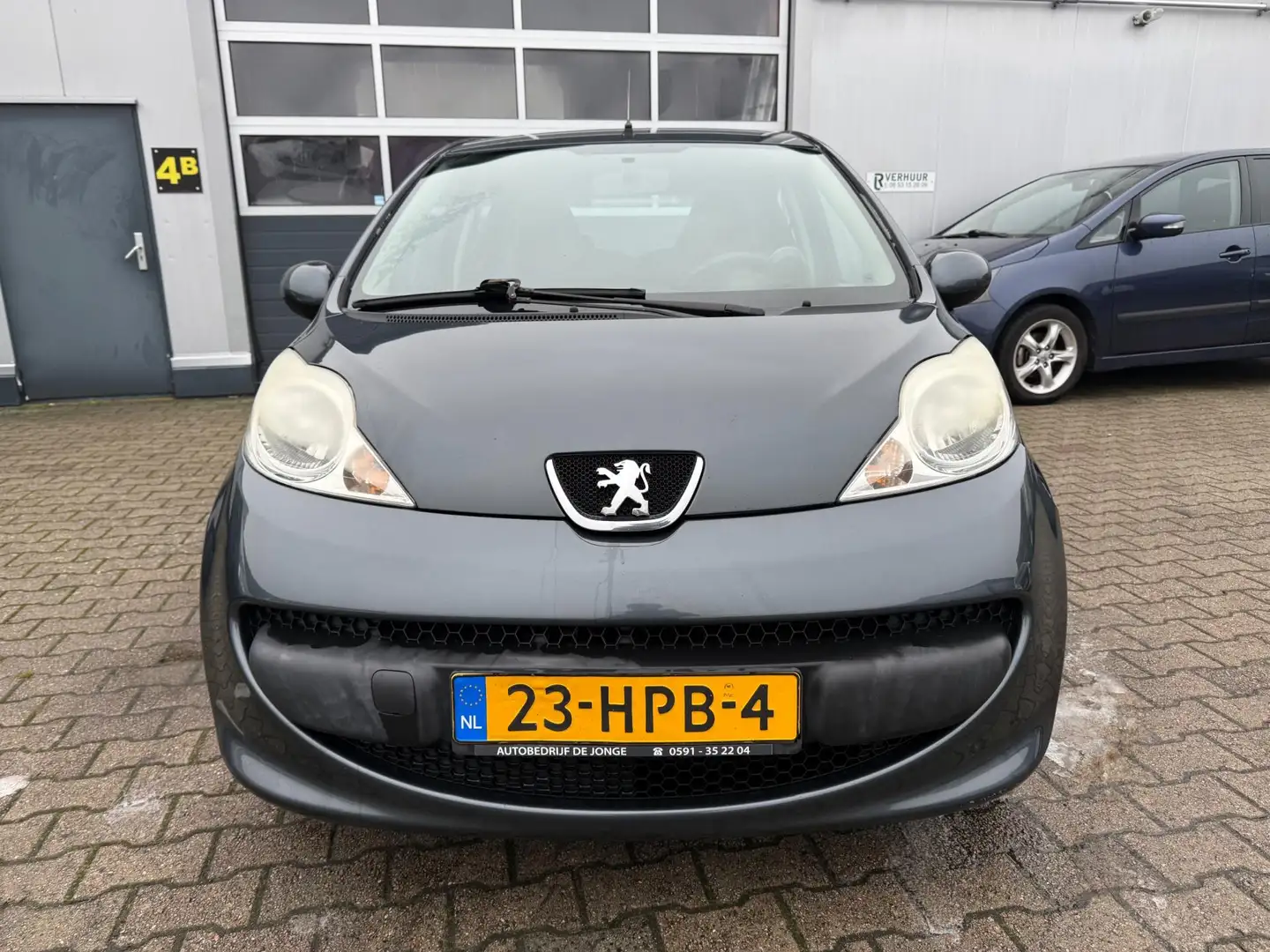 Peugeot 107 1.0-12V XS 5-Deurs Airco Nieuwe APK Grau - 2