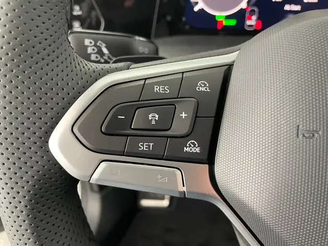 Volkswagen Golf view 14