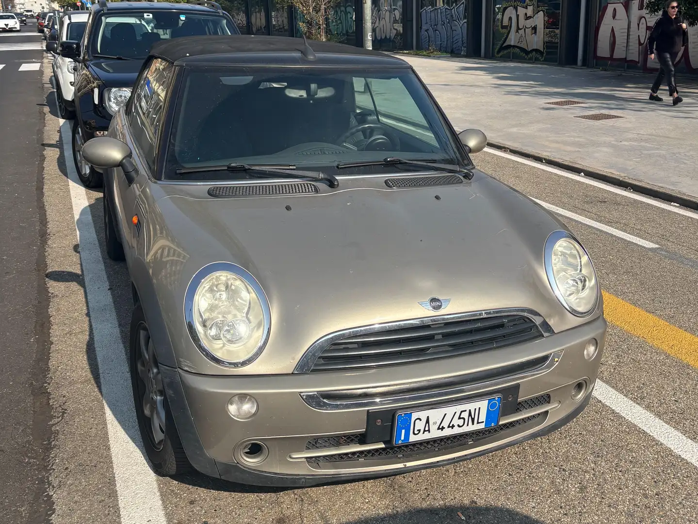 MINI One Cabrio 1.6 - 2