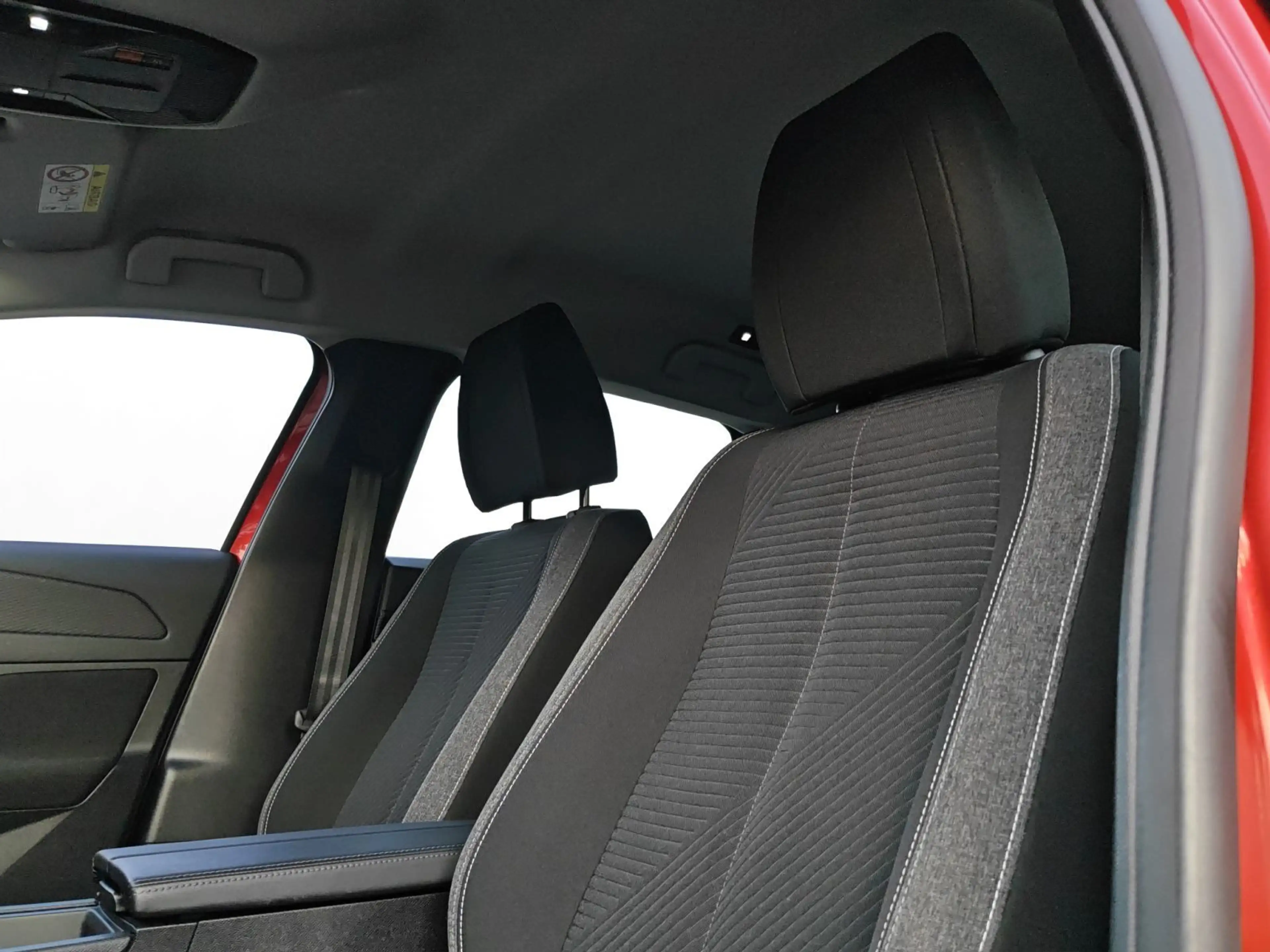Peugeot 308 SW Active Pack PHEV 180 Navi Sitzheizung Len — photo 13