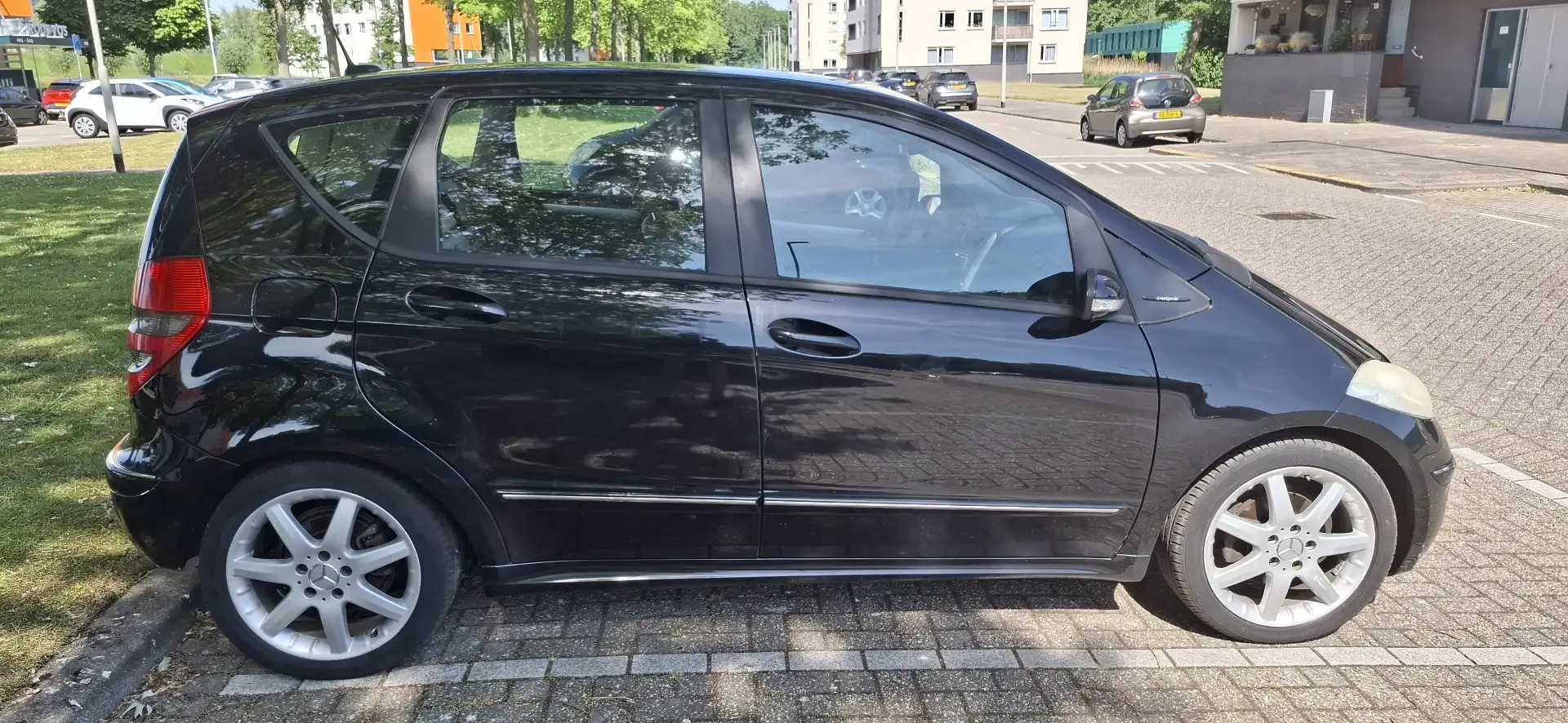Mercedes-Benz A 170 Avantgarde Černá - 2