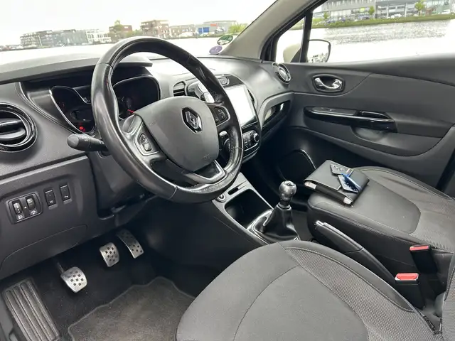 Renault Captur view 18