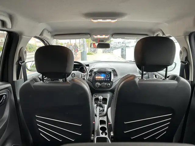 Renault Captur view 24