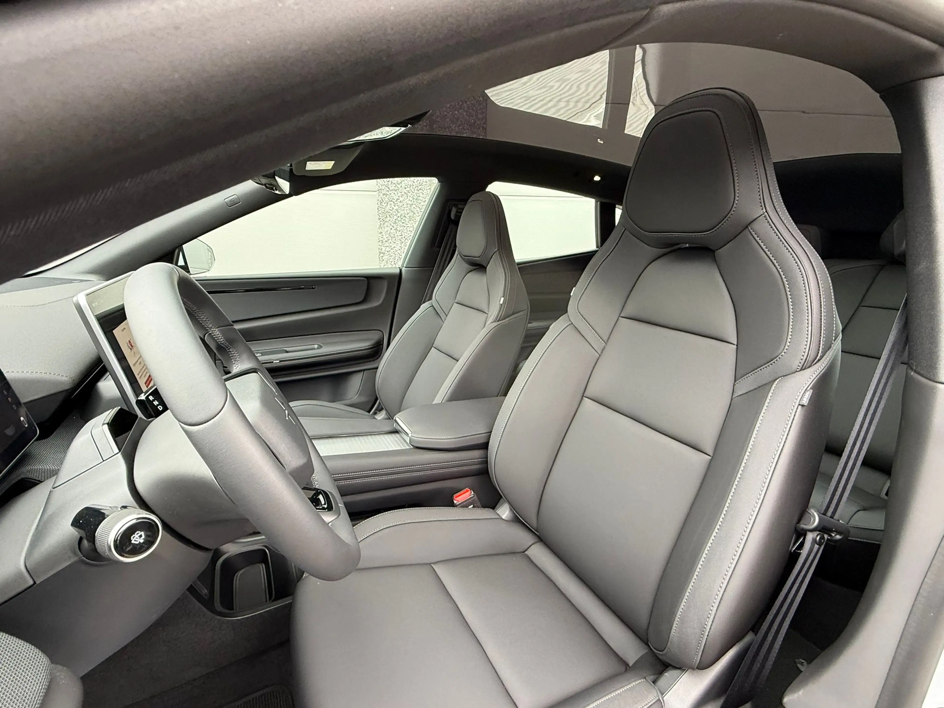 Polestar 4 100 kWh Long Range Single Motor *PANO / 360 / ACC* — photo 11