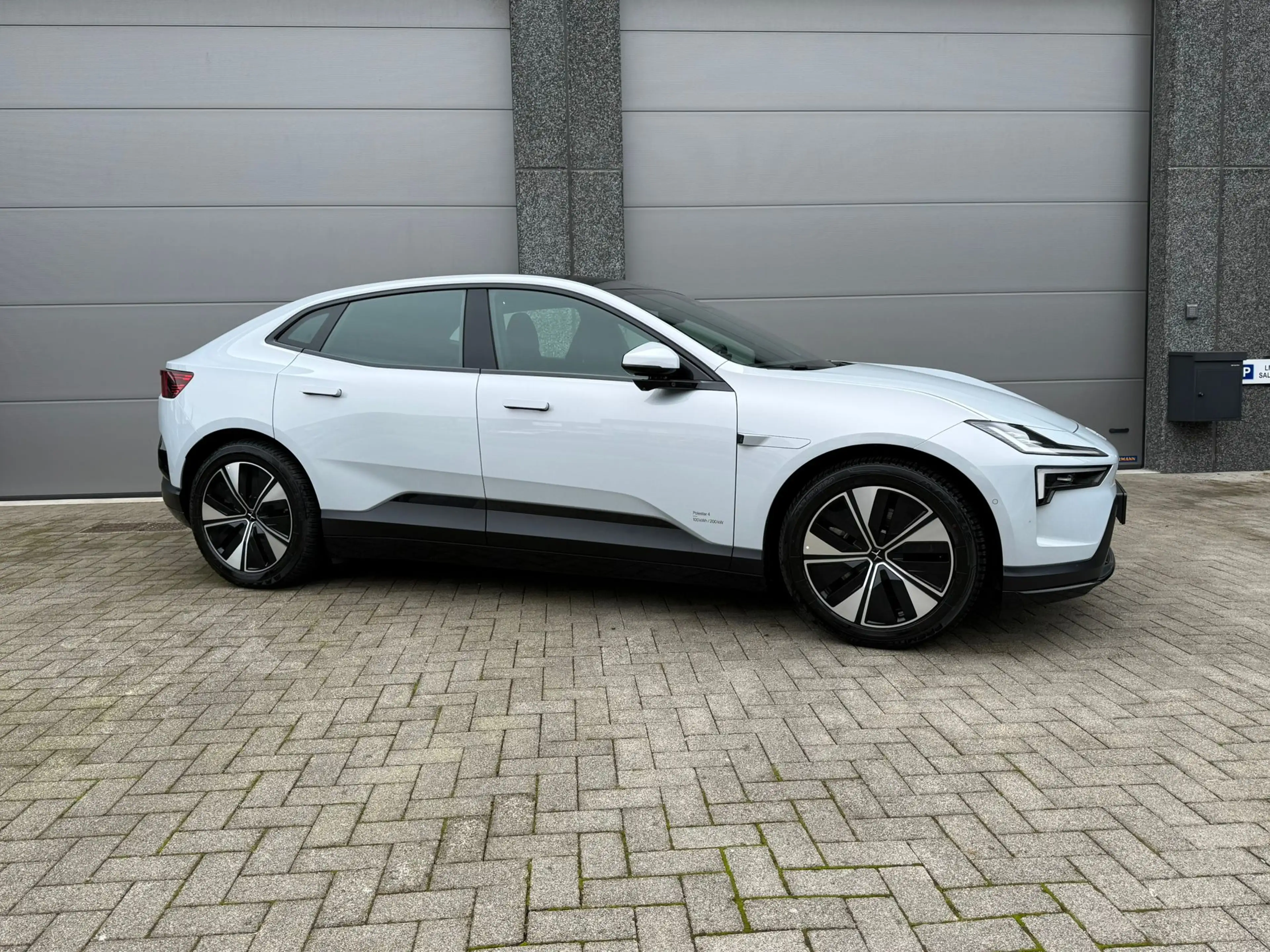 Polestar 4 100 kWh Long Range Single Motor *PANO / 360 / ACC* — photo 7