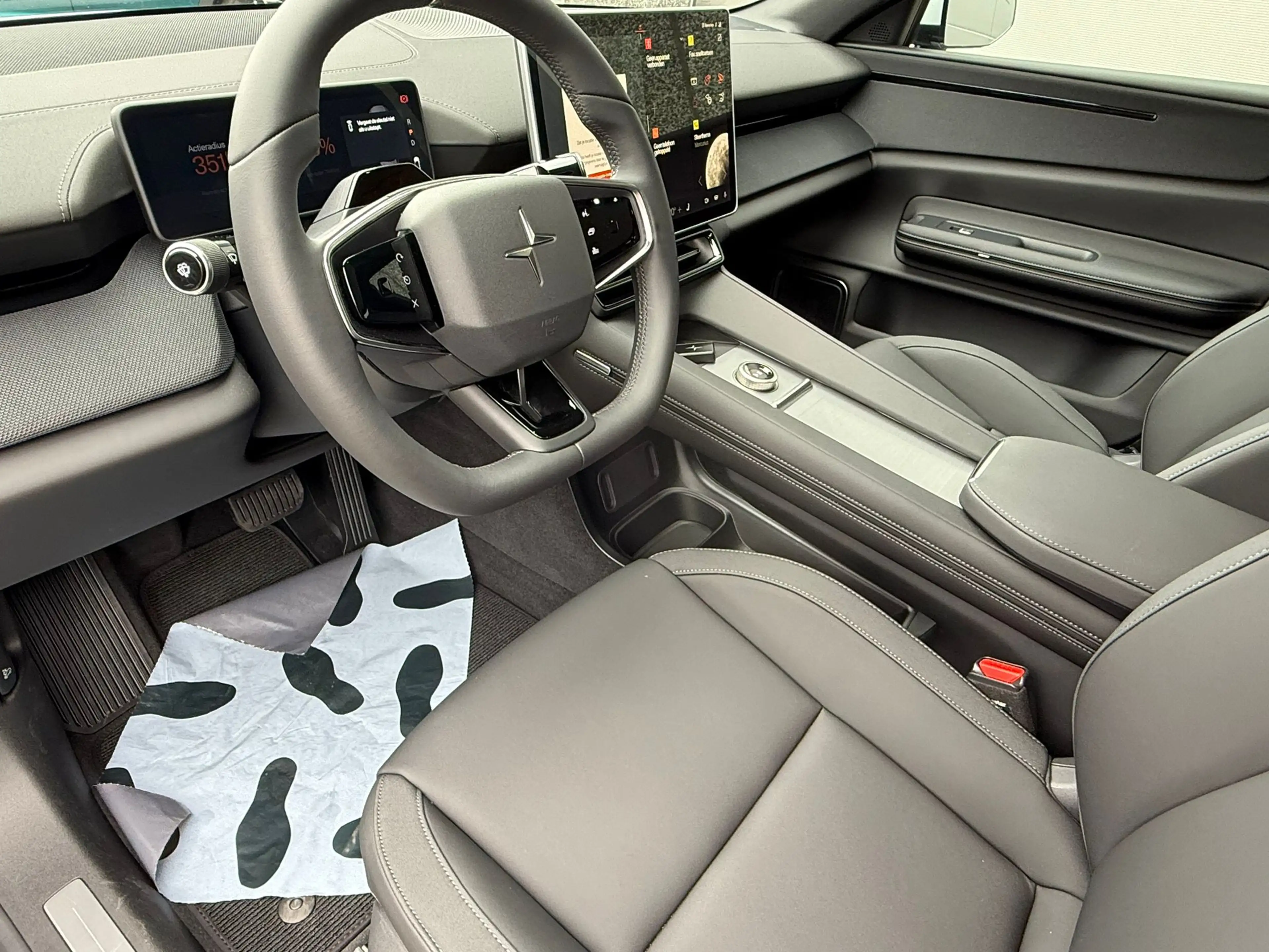 Polestar 4 100 kWh Long Range Single Motor *PANO / 360 / ACC* — photo 12