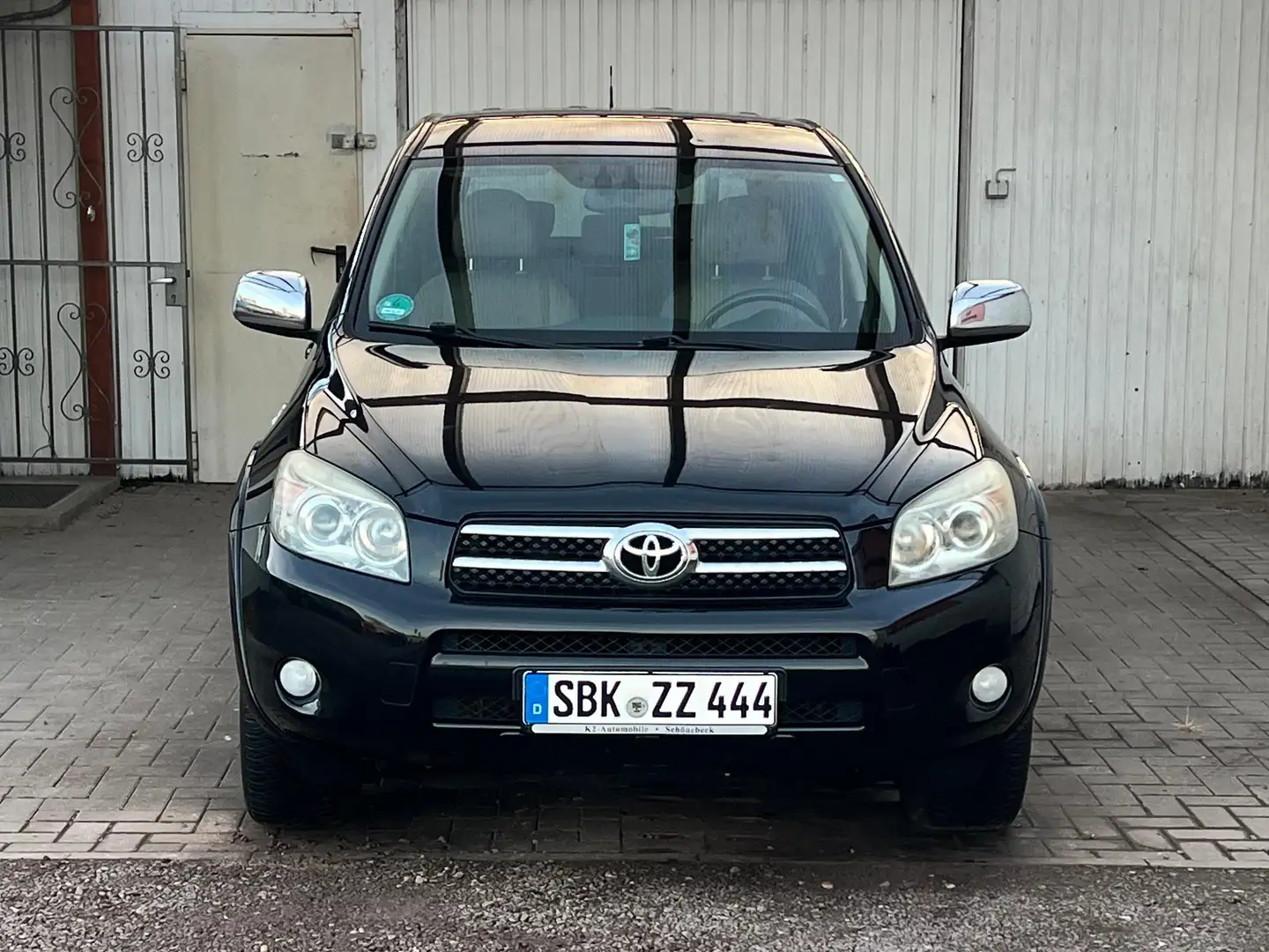 Toyota RAV 4 4x4 ///Keyless Go*AHK*Leder*Tempomat Schwarz - 2