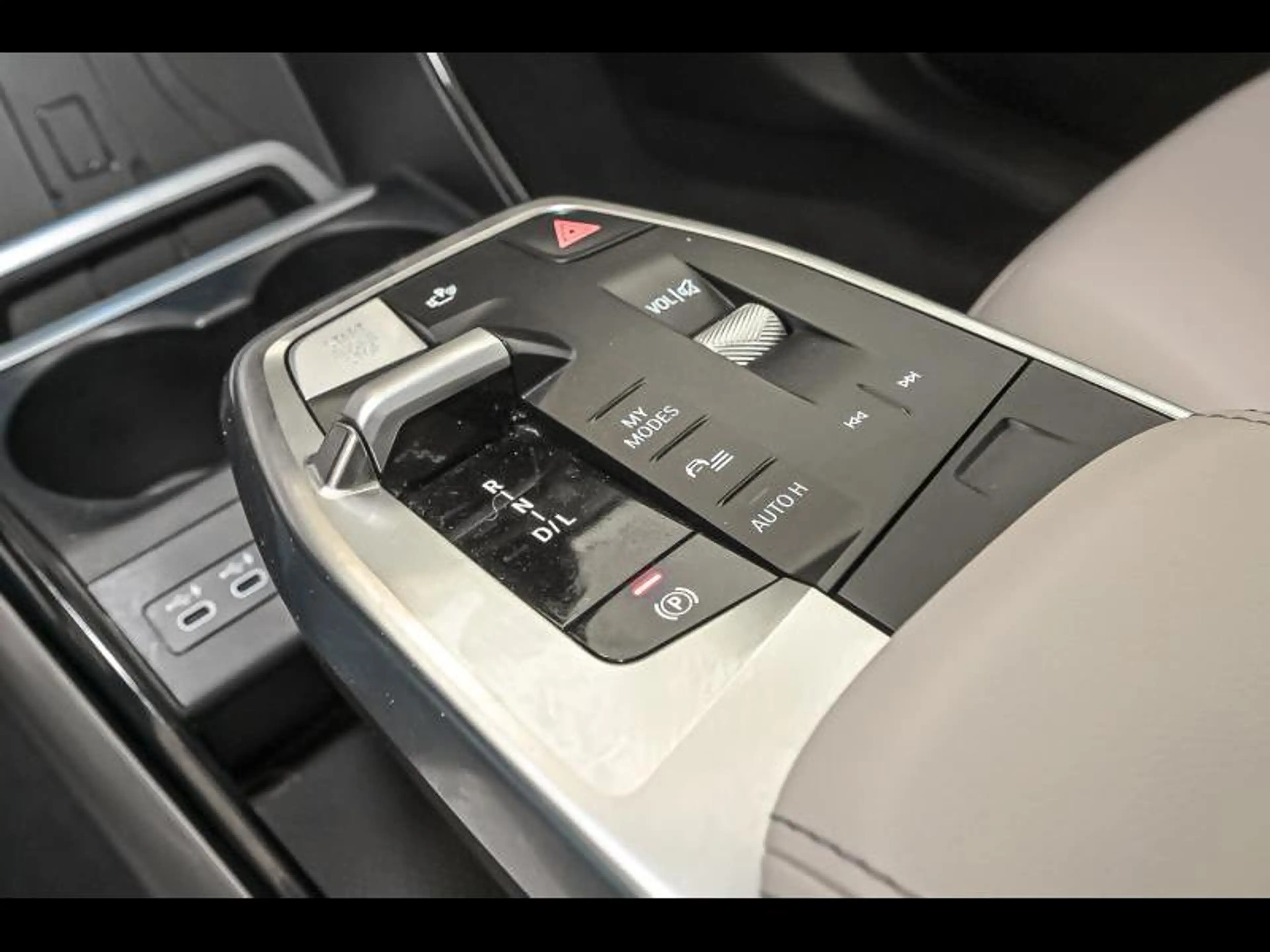 BMW 220 i Active Tourer | Comfort | Pano | Memory | 360Cam — photo 10