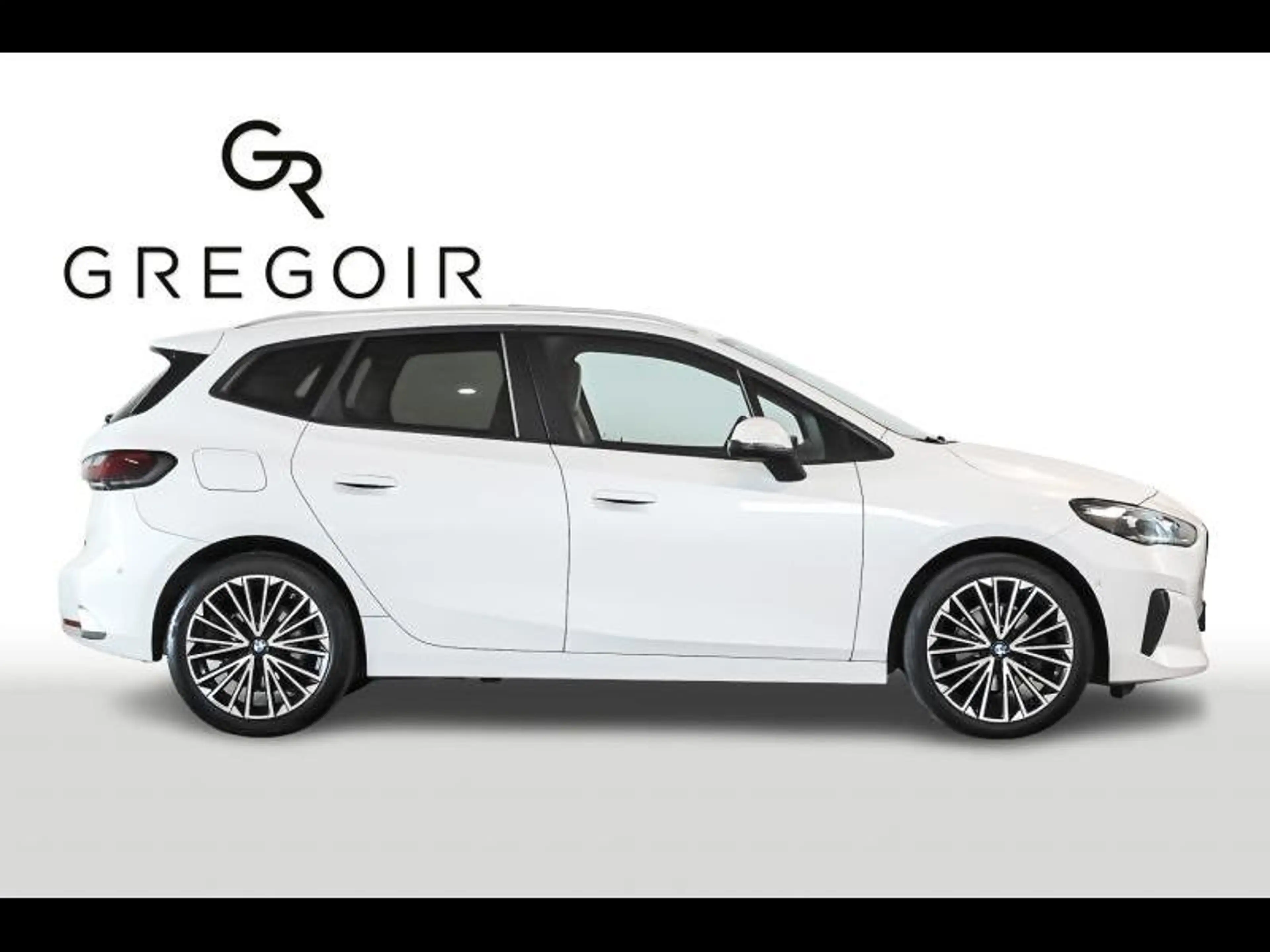 BMW 220 i Active Tourer | Comfort | Pano | Memory | 360Cam — photo 3
