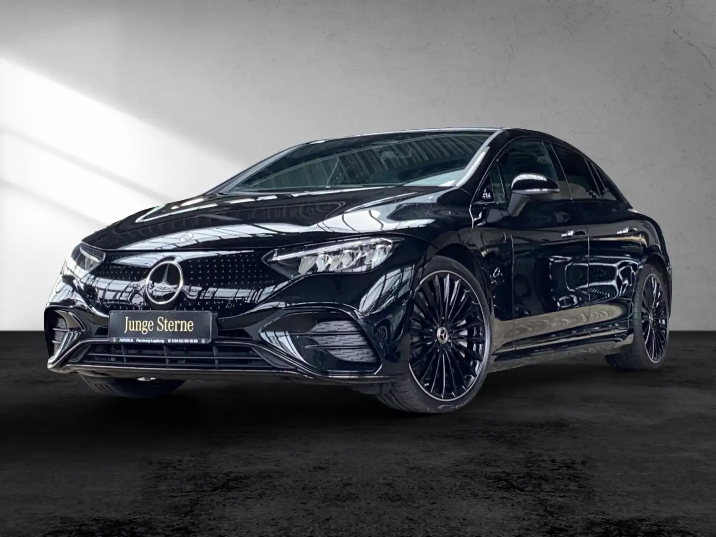 Mercedes-Benz EQE 350 EQE 350 AMG Line Advanced-P AIRMATIC AHK 21" LMR Schwarz - 2