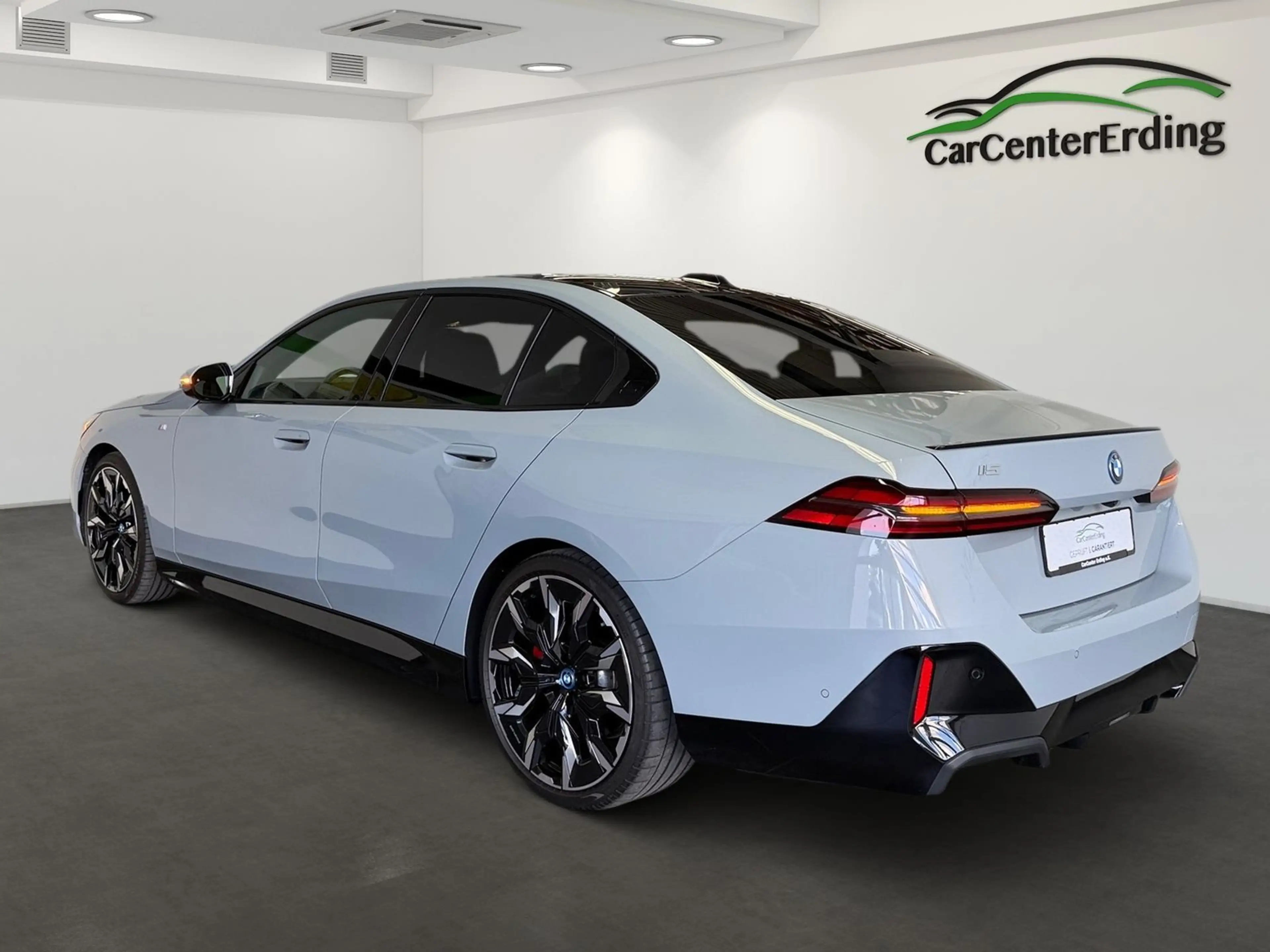BMW i5 Lim.40*M Sport*a.LED*ACC*360°*B&W*Pano*AHK*21" — photo 5