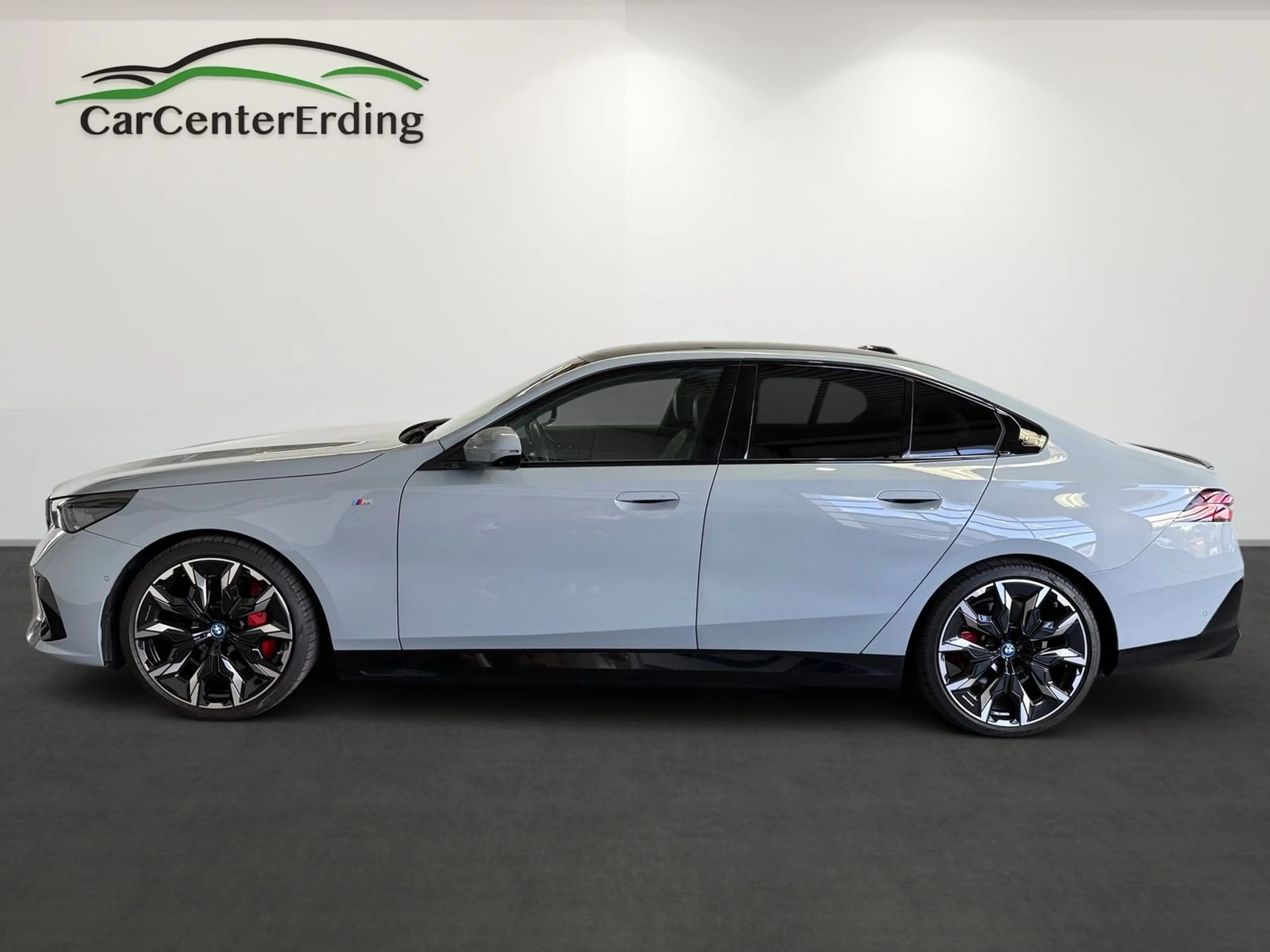 BMW i5 Lim.40*M Sport*a.LED*ACC*360°*B&W*Pano*AHK*21" — photo 6