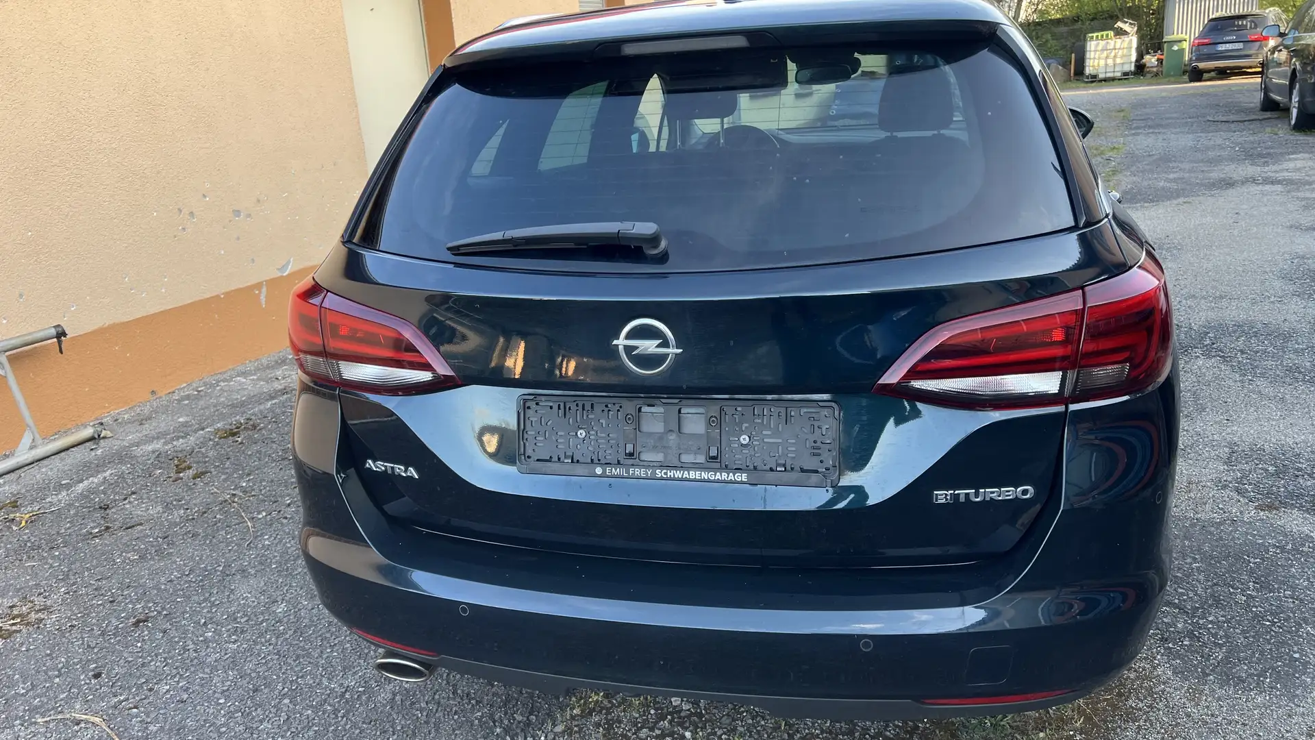 Opel Astra Business Start/Stop Grün - 2