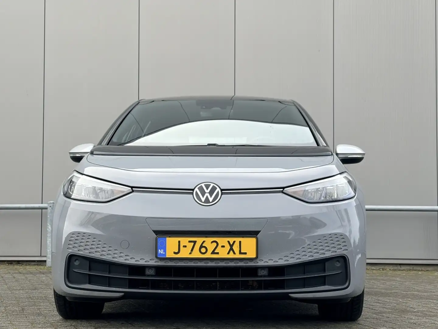Volkswagen ID.3 First 58 kWh - 92.3% accu - trekhaak - nap! - Grau - 2