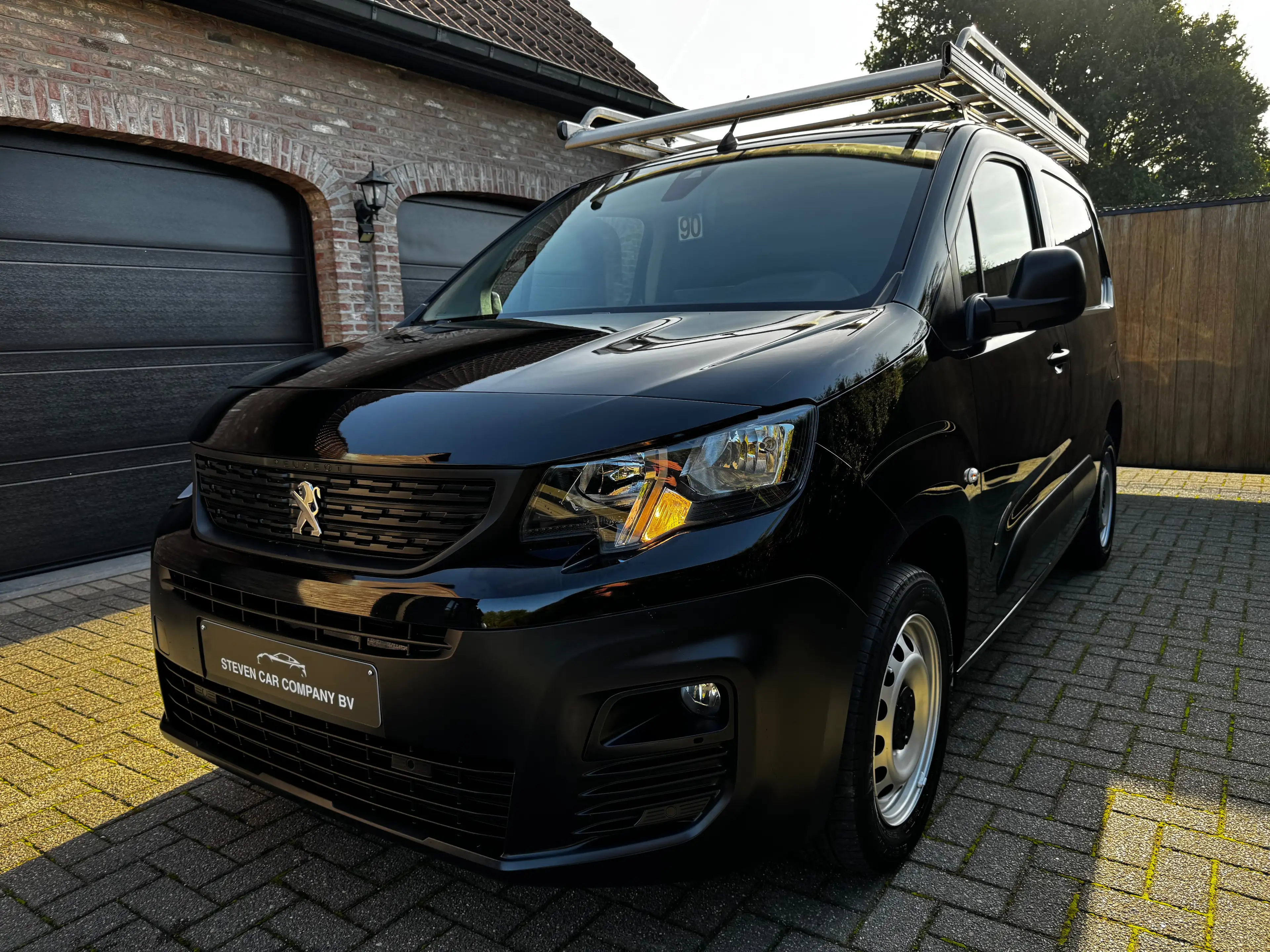 Peugeot Partner | BTW INCL | 3 ZIT | NAVI | CAMERA | PDC | CARPLAY | AUTO A/C | LANE ASSIST | DAKREK | TREKHAAK | — photo 3