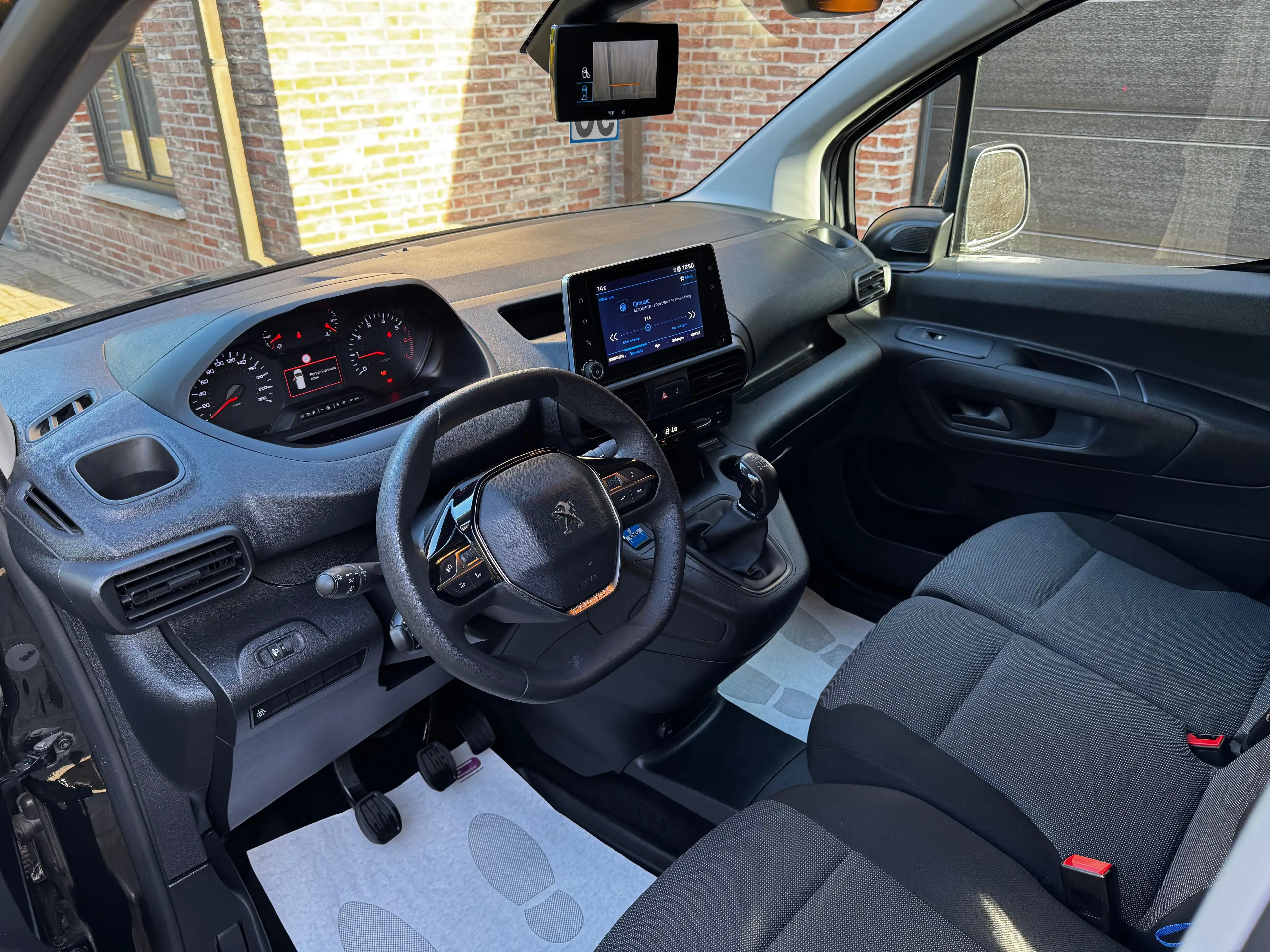 Peugeot Partner | BTW INCL | 3 ZIT | NAVI | CAMERA | PDC | CARPLAY | AUTO A/C | LANE ASSIST | DAKREK | TREKHAAK | — photo 7