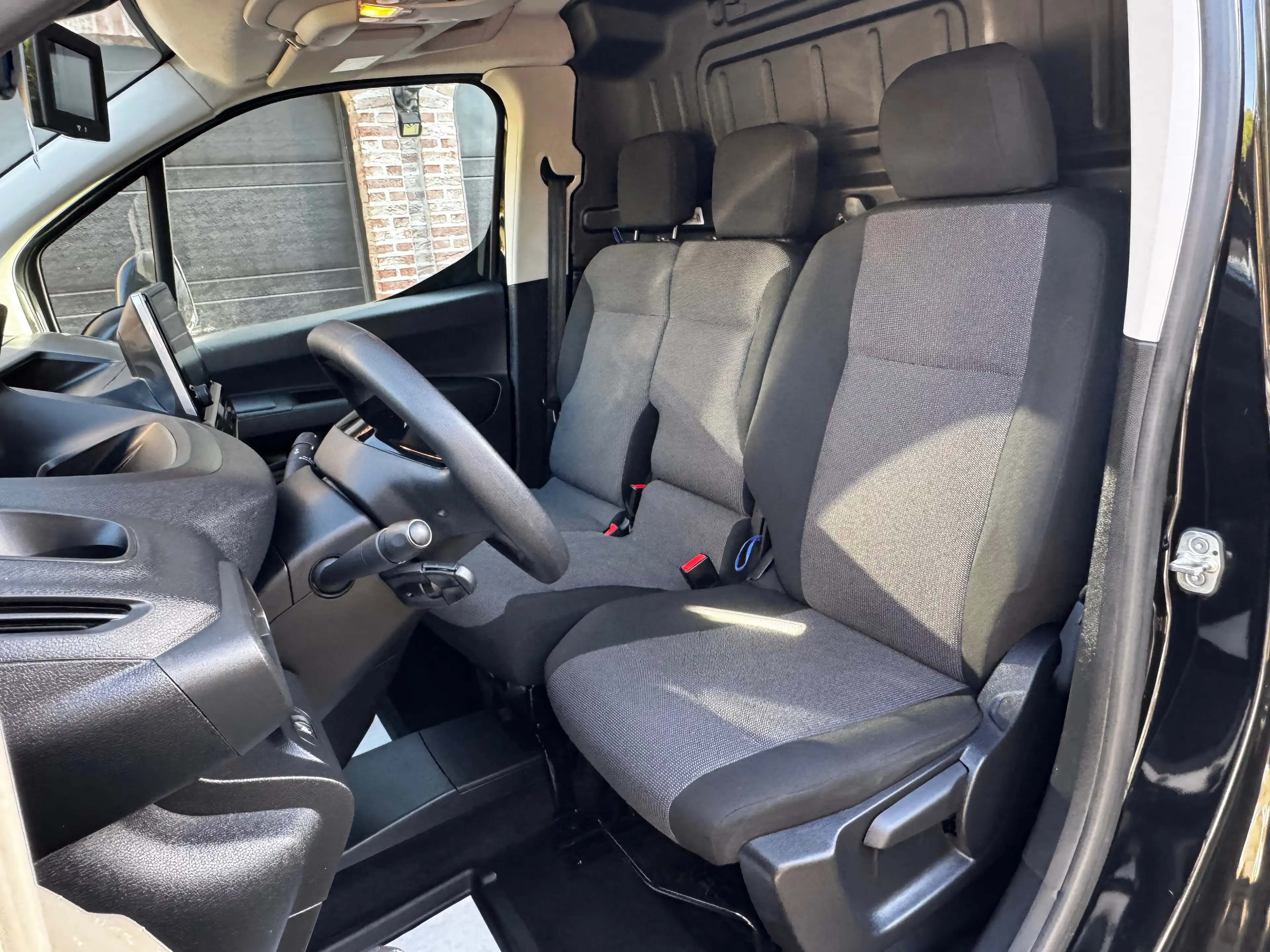 Peugeot Partner | BTW INCL | 3 ZIT | NAVI | CAMERA | PDC | CARPLAY | AUTO A/C | LANE ASSIST | DAKREK | TREKHAAK | — photo 6