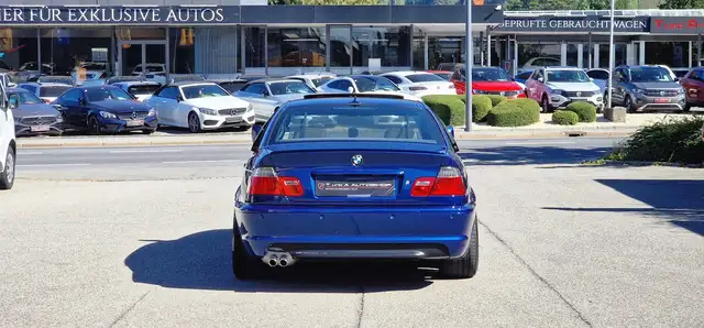 BMW 3 Series view 8