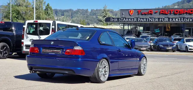 BMW 3 Series view 9