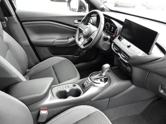 Nissan Juke view 4